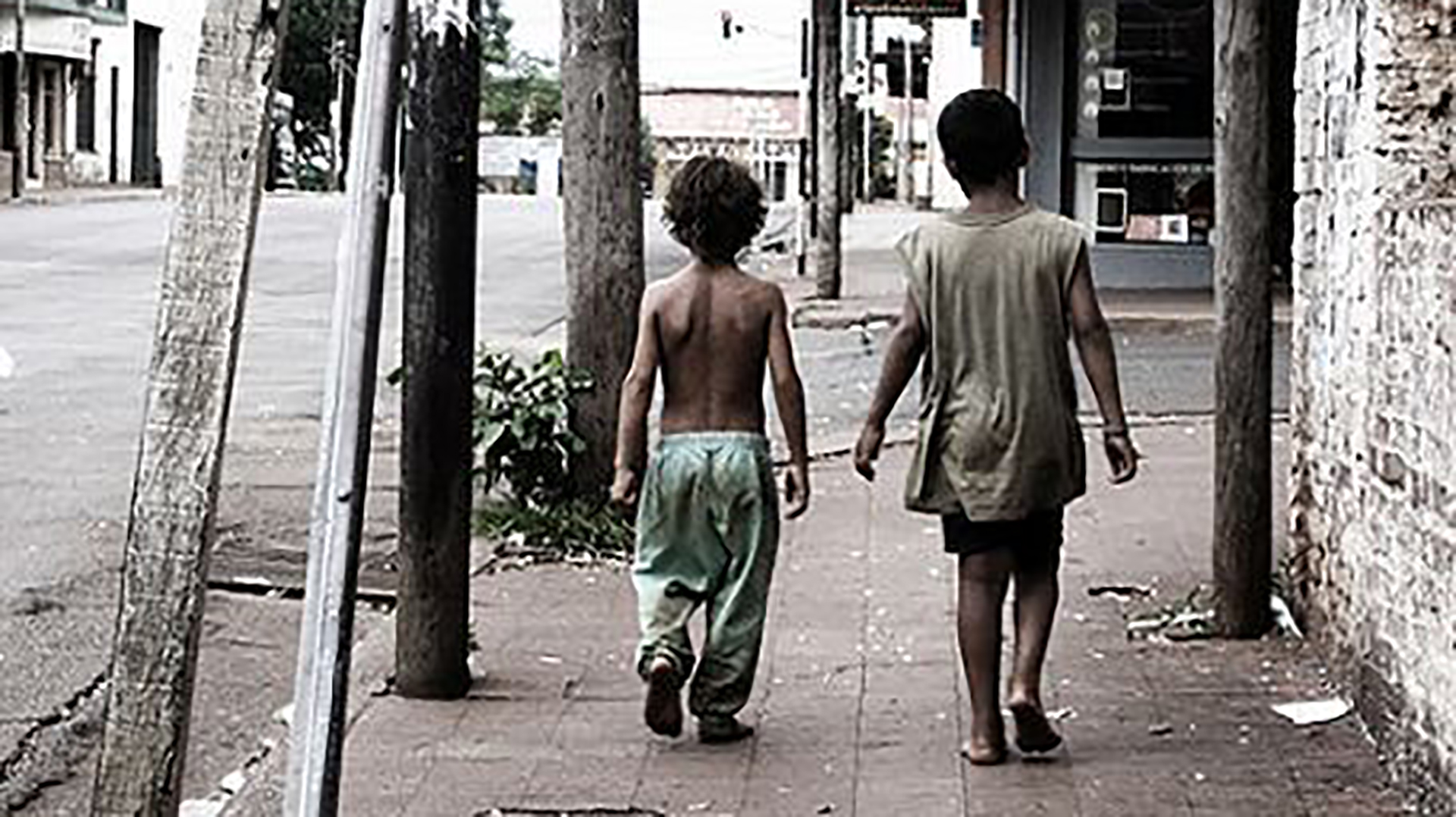 La creciente pobreza es uno de los problemas que heredó el actual gobierno (Foto: Archivo)