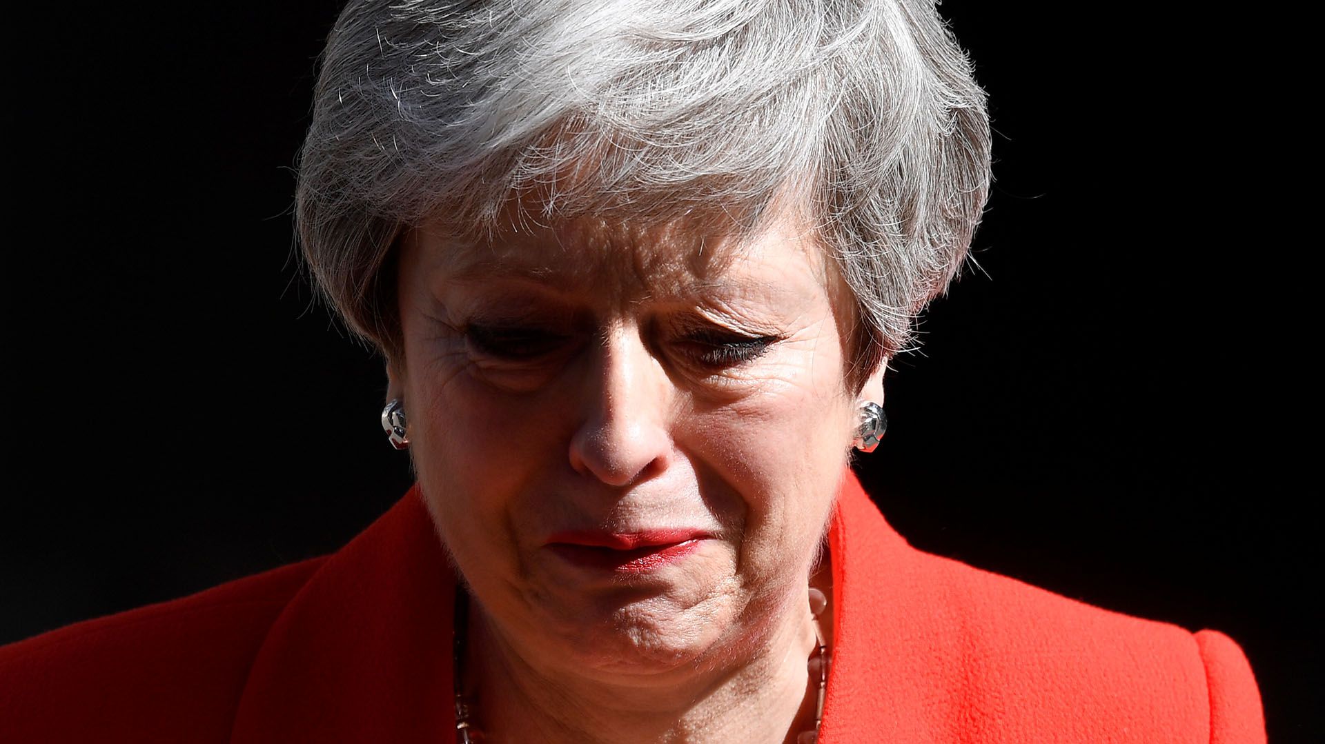 Theresa May lloró durante su anuncio (REUTERS/Toby Melville)