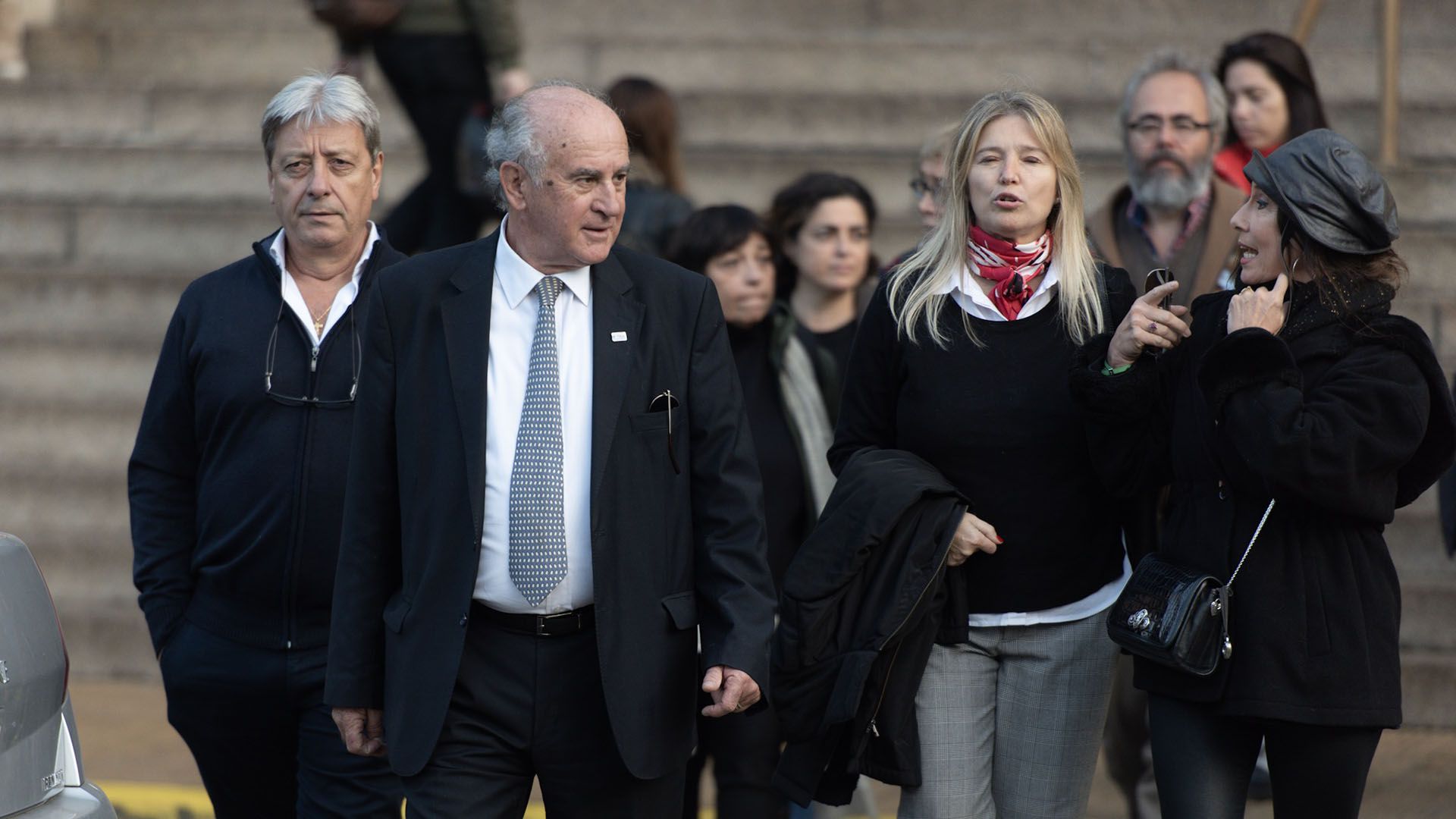 Oscar Parrilli y otros dirigentes que acompañaron a Cristina Kirchner (Adrián Escandar)