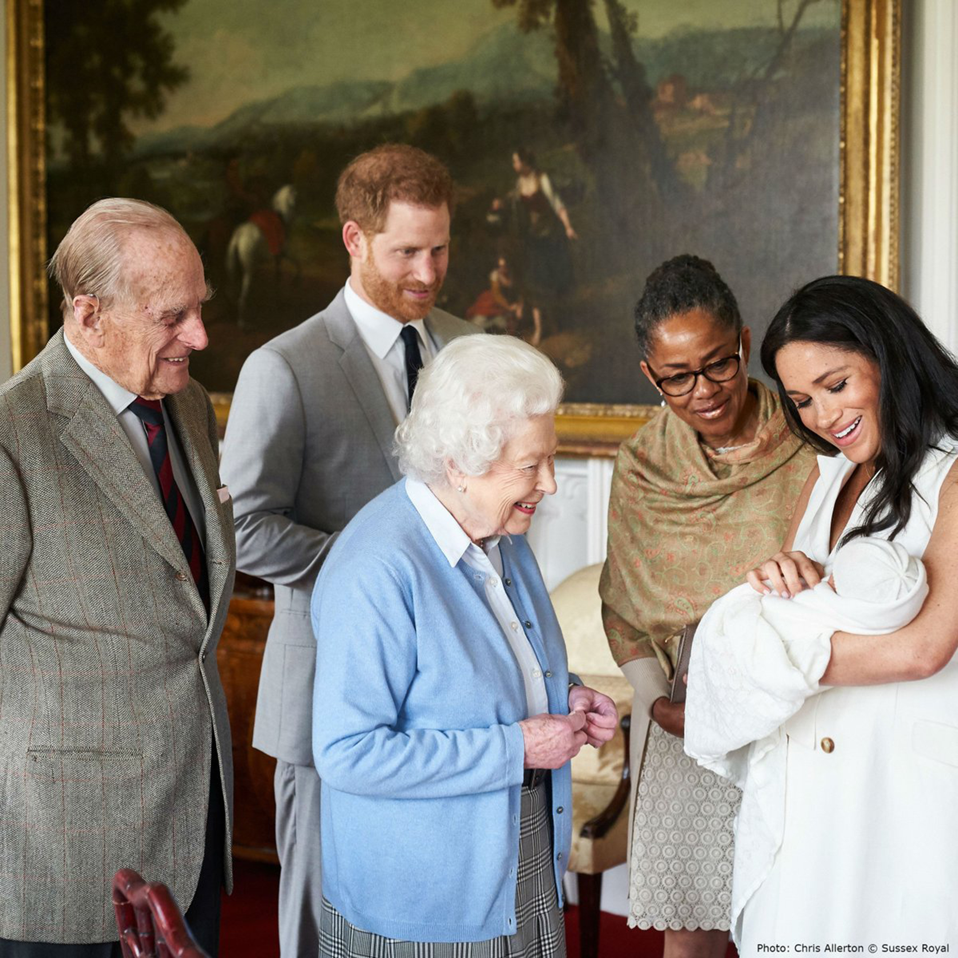 Los duques de Sussex presentando a Archie Harrison Mountbatten-Windsor, nacido el 6 de mayo