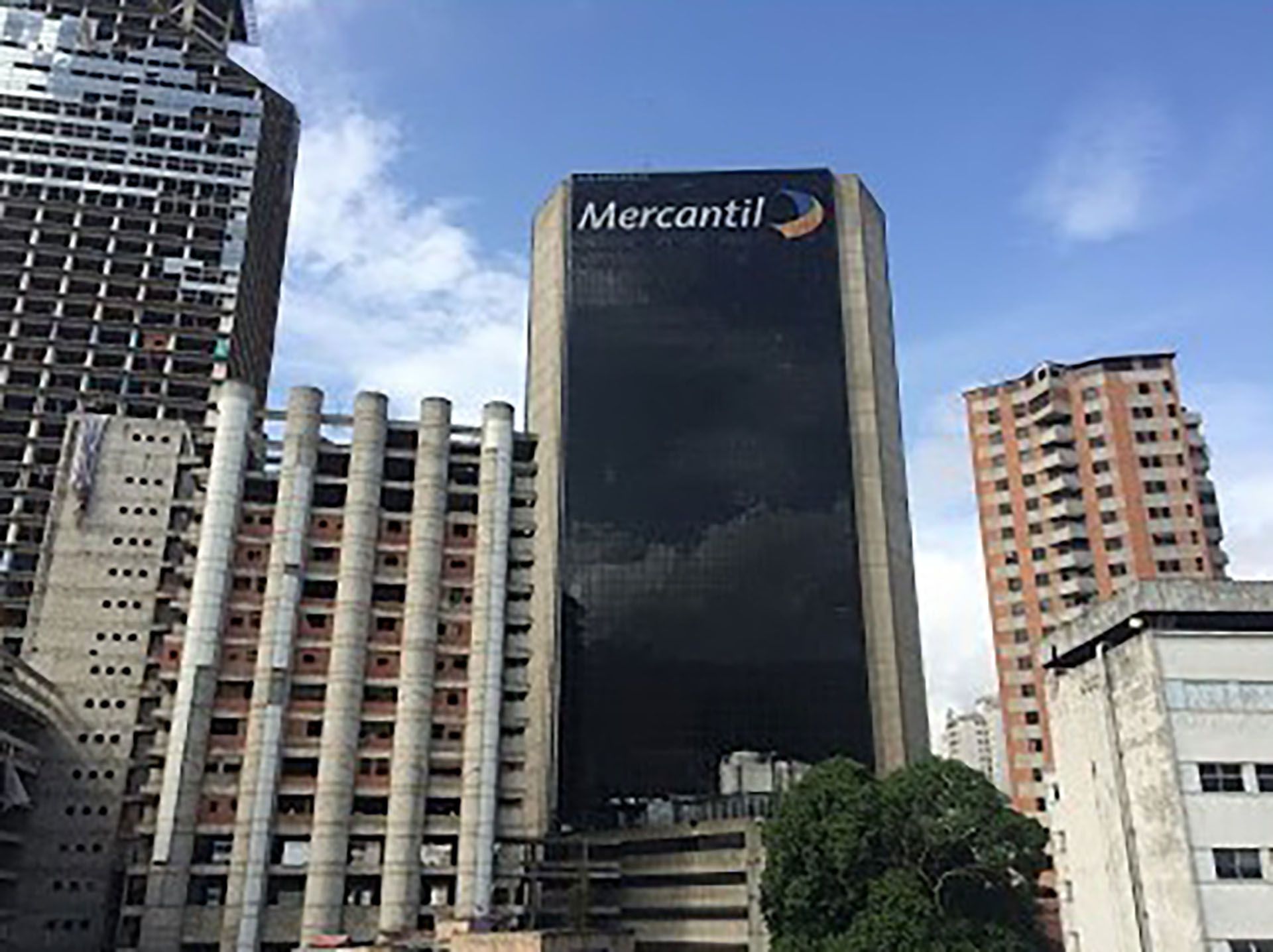 El Mercantil Servicios Financieros en Caracas, donde invirtió Marynberg
