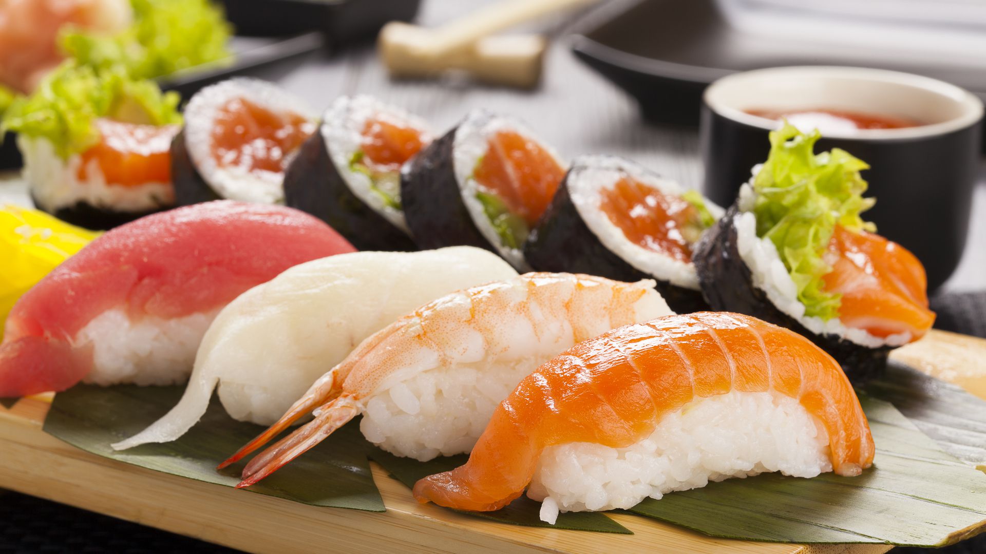 Cada vez más gente se interesa por el sushi y su preparación