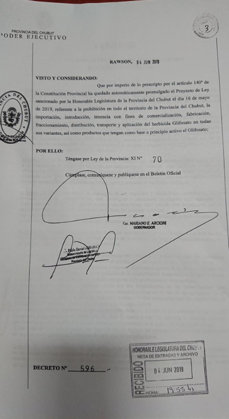 El documento firmado por Arcioni