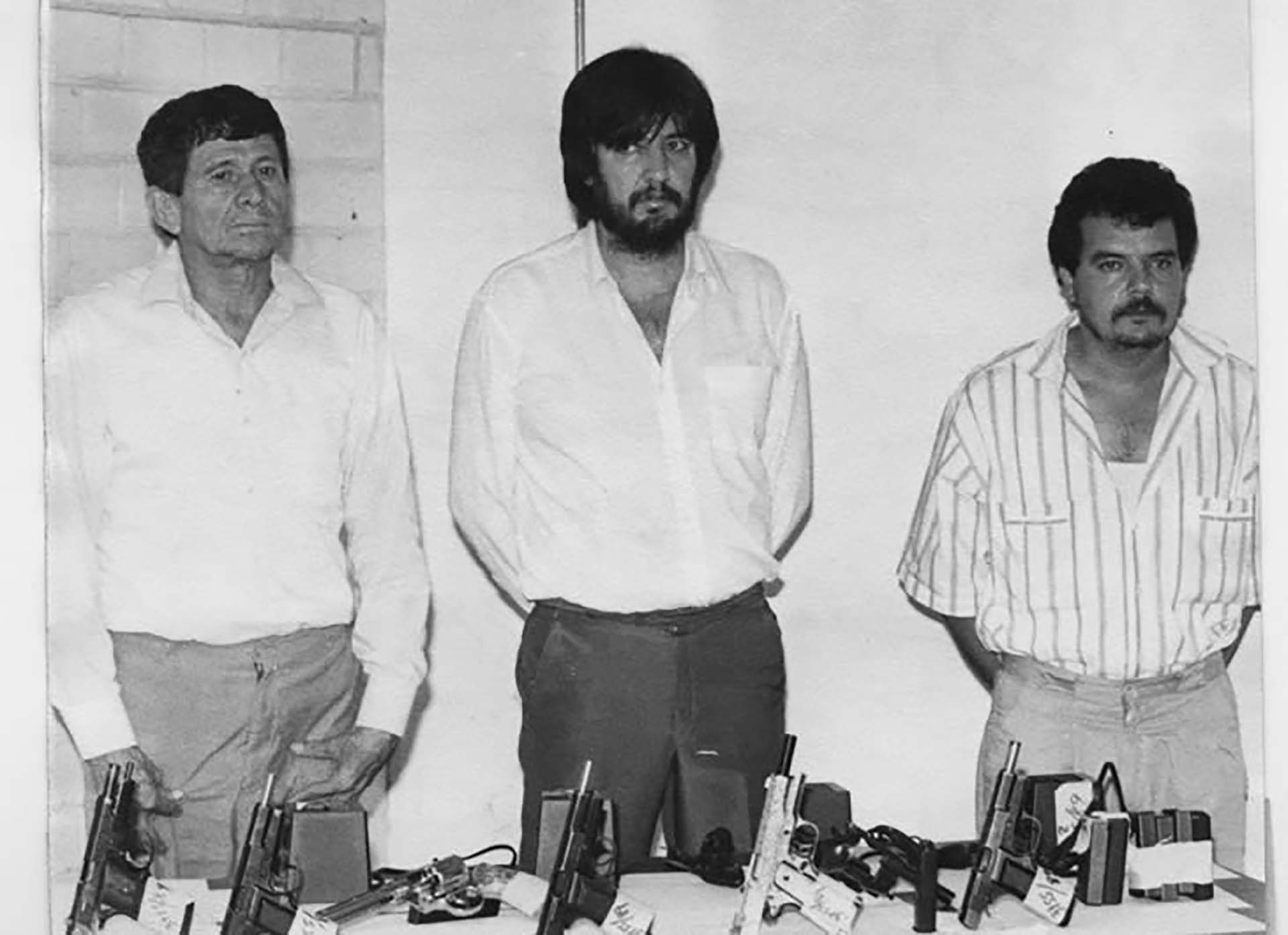 En el centro, Amado Carrillo Fuentes, alias ‘El Señor de los Cielos’, ex líder del Cártel de Juárez y ex socio de Pablo Escobar (Foto: Archivo)