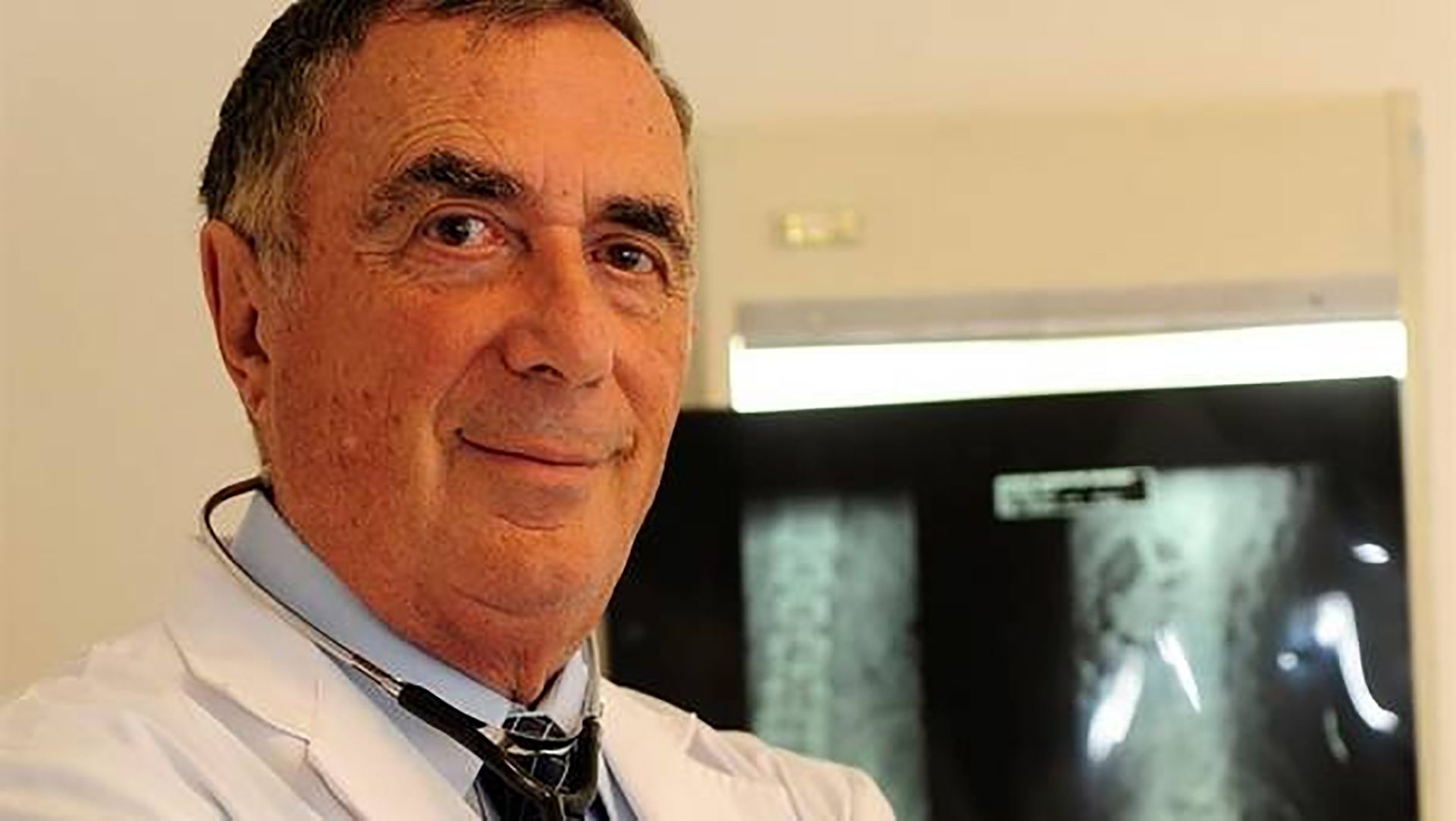 Juan Carlos Parodi a su más de 70 años es una eminencia médica