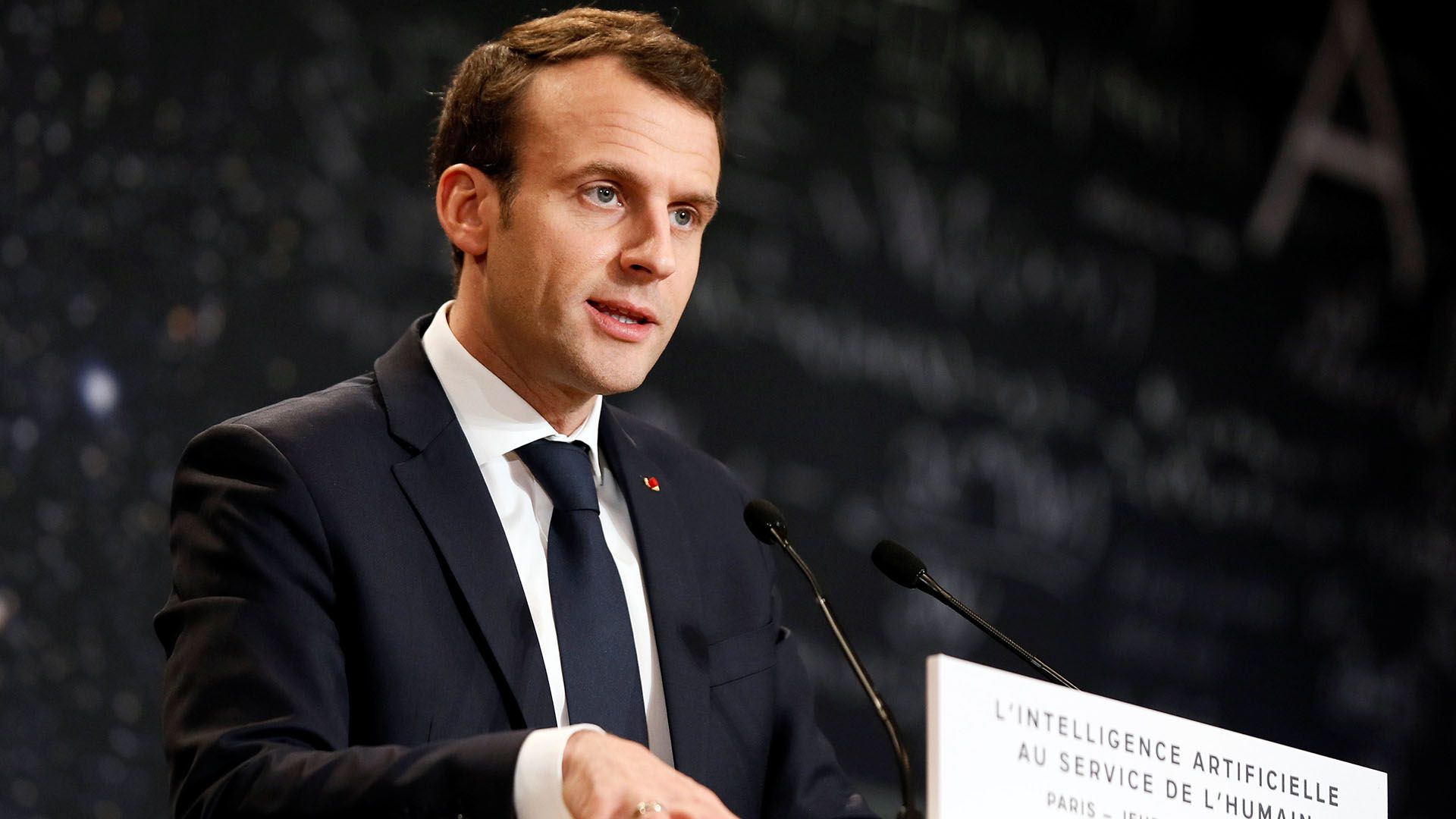 El gobierno de Emmanuel Macron admitió que hay 450 franceses en Siria que pueden ser juzgados con la misma vara que los once que será ejecutados (REUTERS)