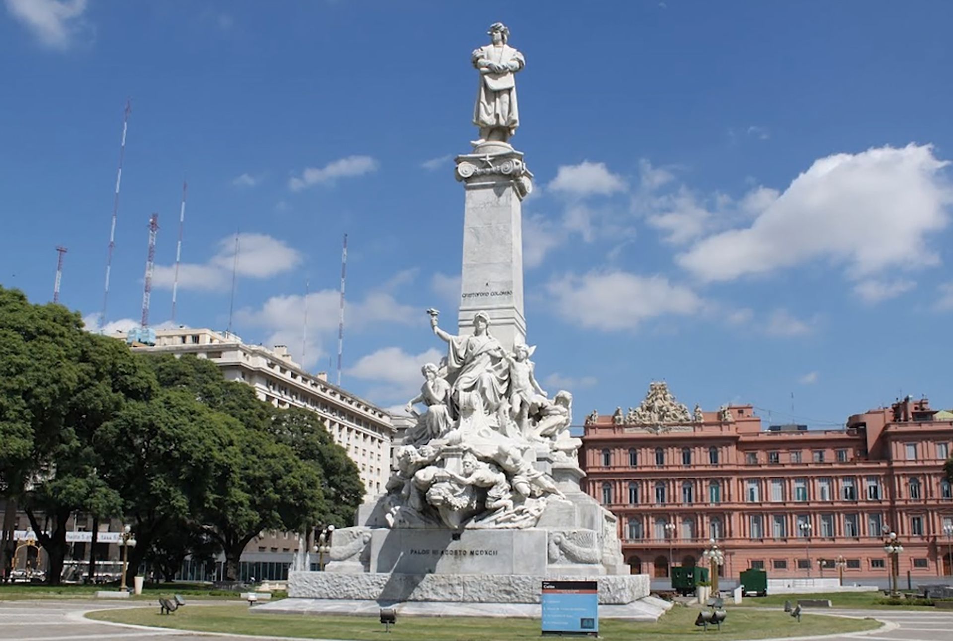 El sitio original del monumento a Colón antes de que se desatara la polémica.