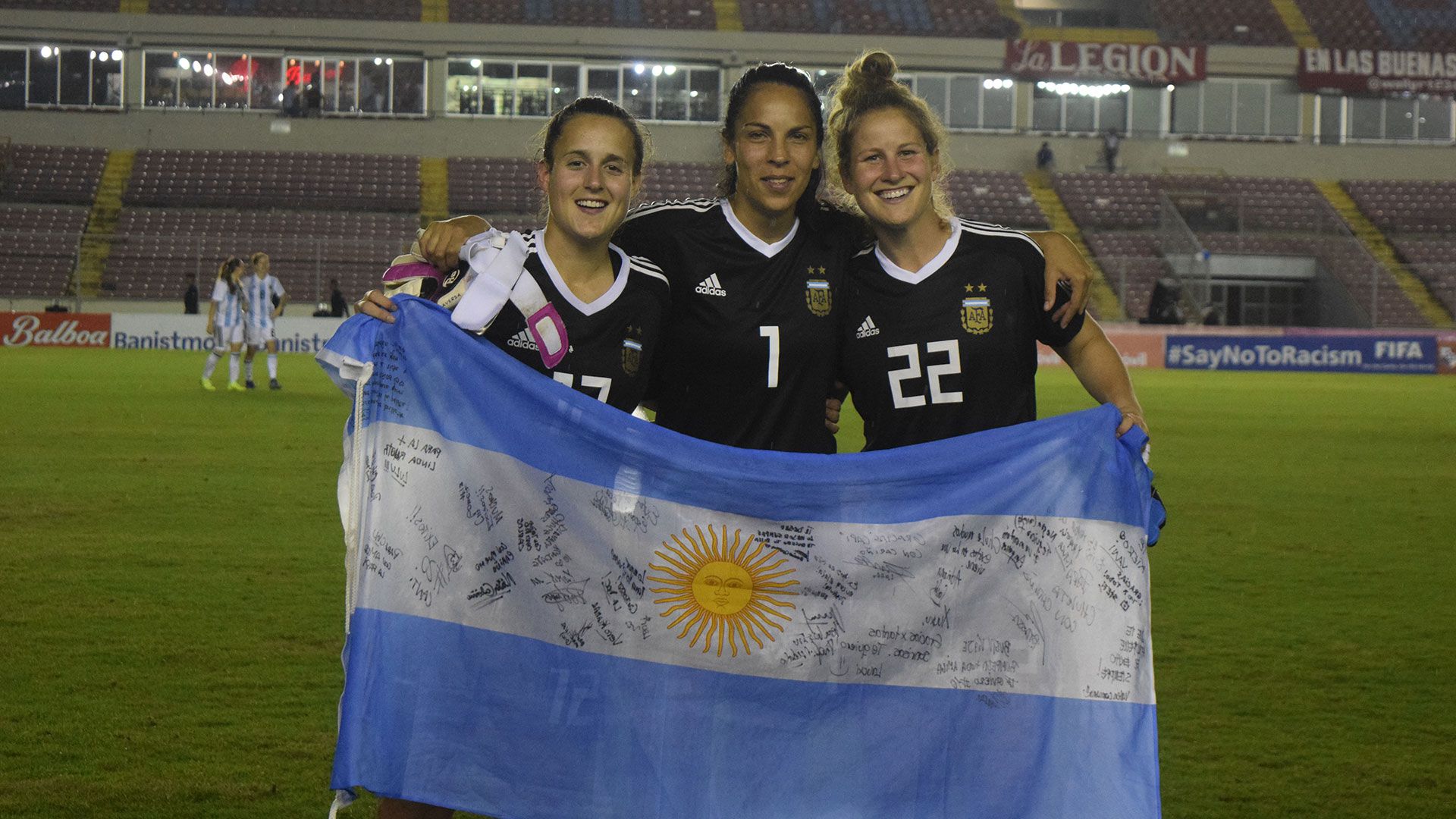 Laurina Oliveros, Vanina Correa y Gabriela Garton son las tres arqueras de la selección argentina (Foto: Stefania León – AFA)