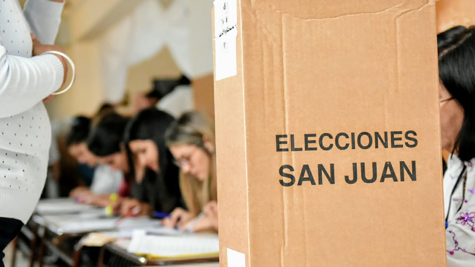 San Juan y Misiones eligen gobernador. En Corrientes se renuevan 20 bancas legislativas (Adrián Carrizo)
