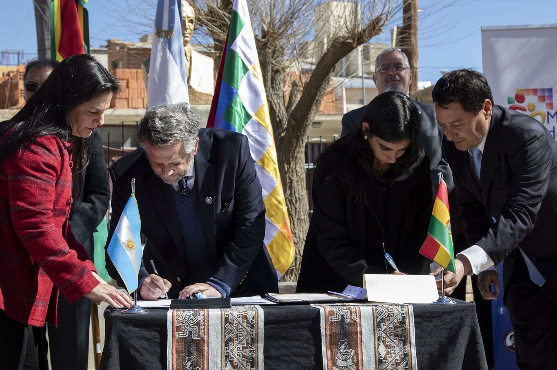 Desde el Ministerio de Relaciones Exteriores y Culto destacaron que “el acuerdo se enmarca en los objetivos de una política exterior orientada a la solución de los problemas de los ciudadanos argentinos”
