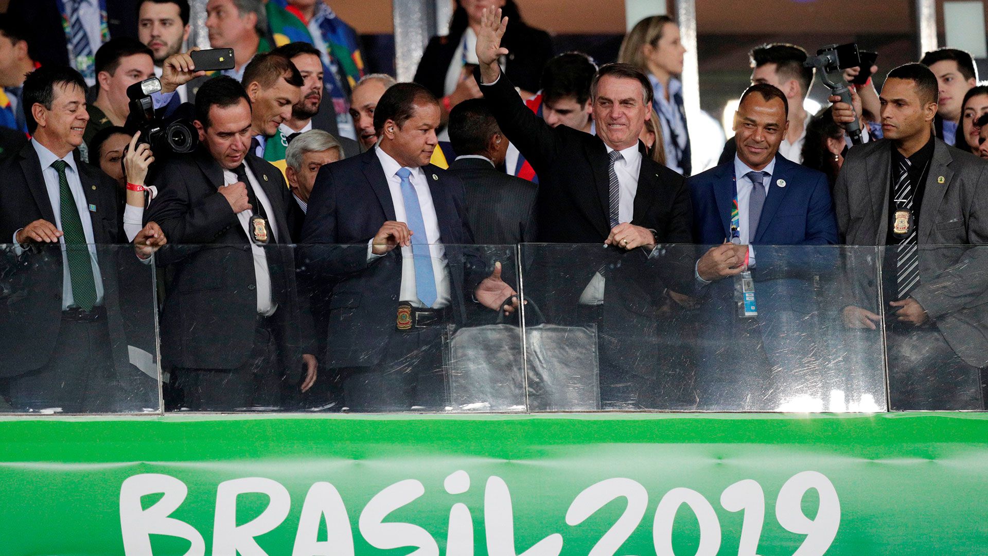 Bolsonaro estuvo presente en el duelo entre Brasil y la Argentina (AFP)