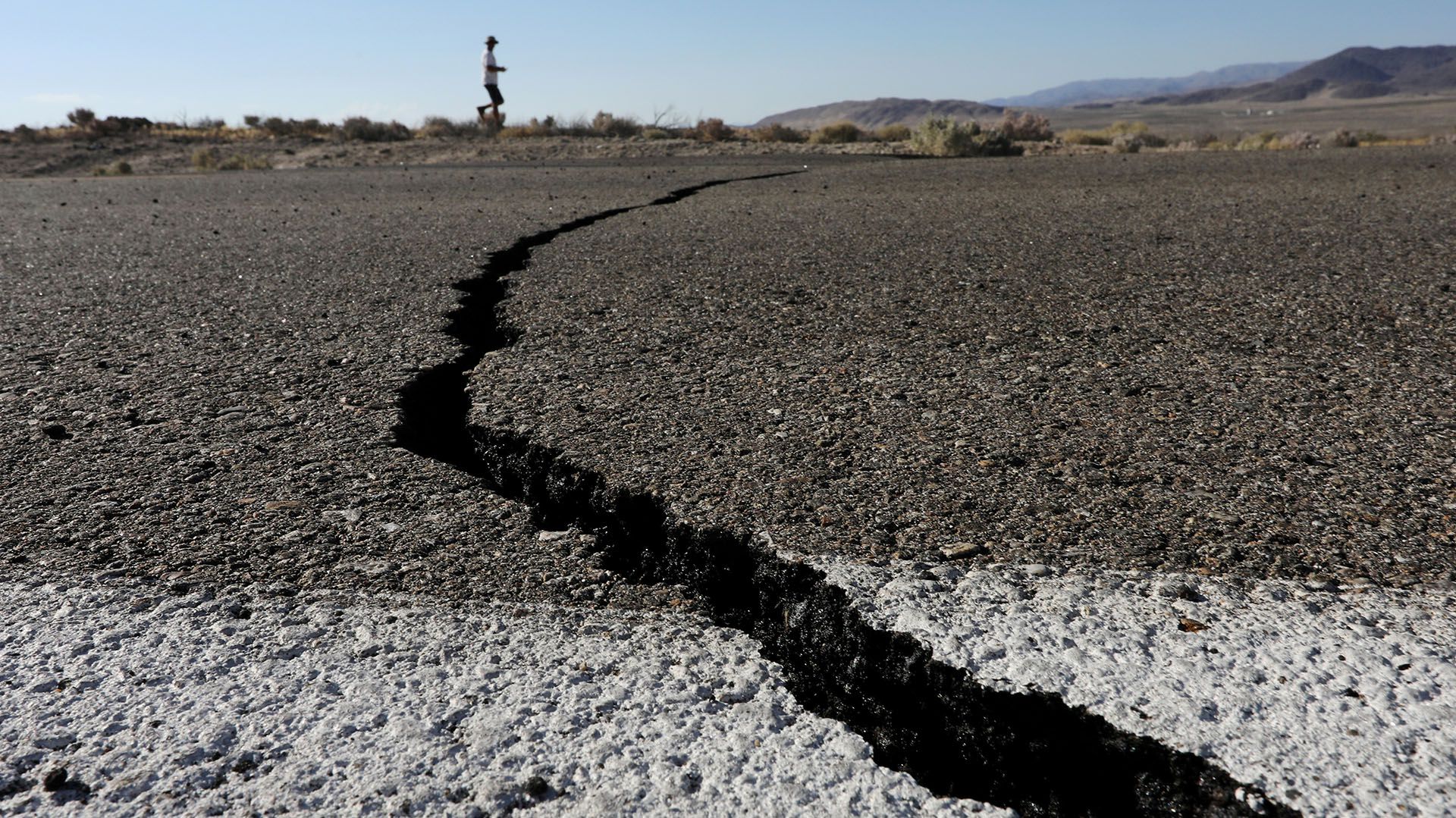 Los sismos fueron fuertes y generaron pánico (REUTERS/David McNew TPX IMAGES OF THE DAY)