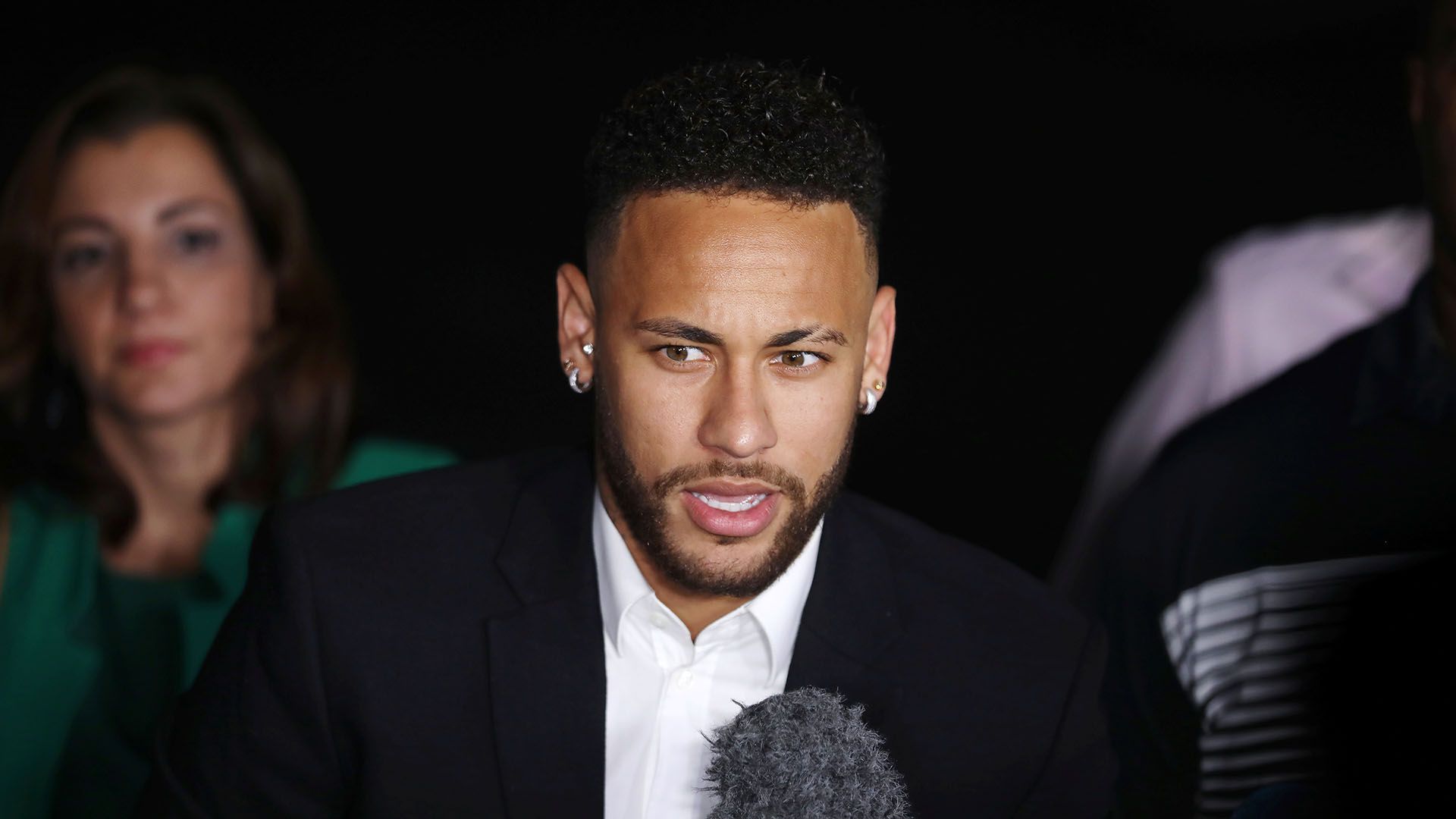 Neymar declaró en Brasil acerca del caso