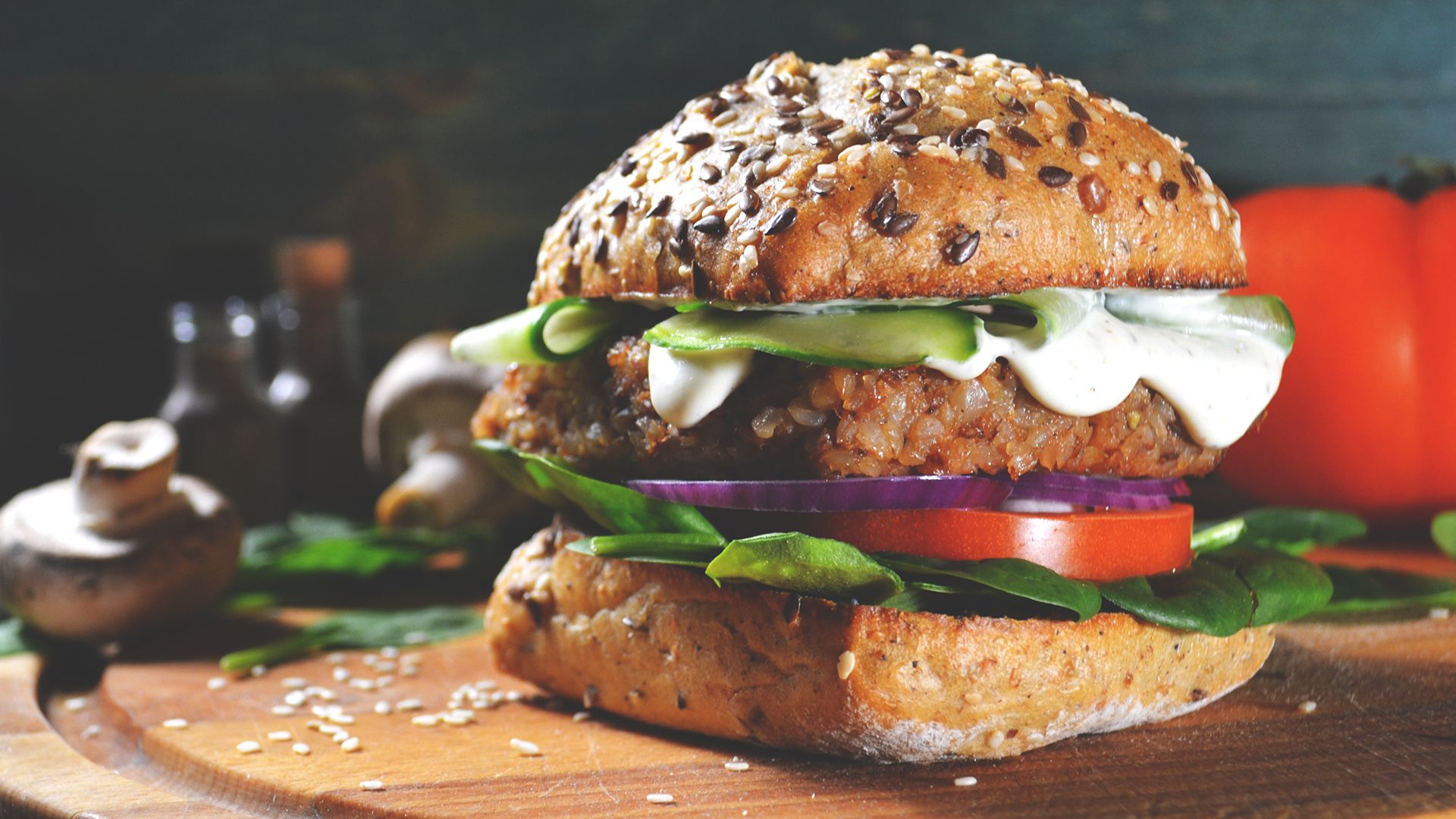Los locales de “comida rápida” con chefs veganos al mando de sus cocinas comenzaron a proliferar en todo el mundo (Shutterstock)