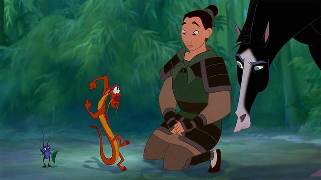 Medios especializados aseguran que el dragón rojo de la versión animada no saldrá en la nueva producción (Foto: Disney/Mulan)