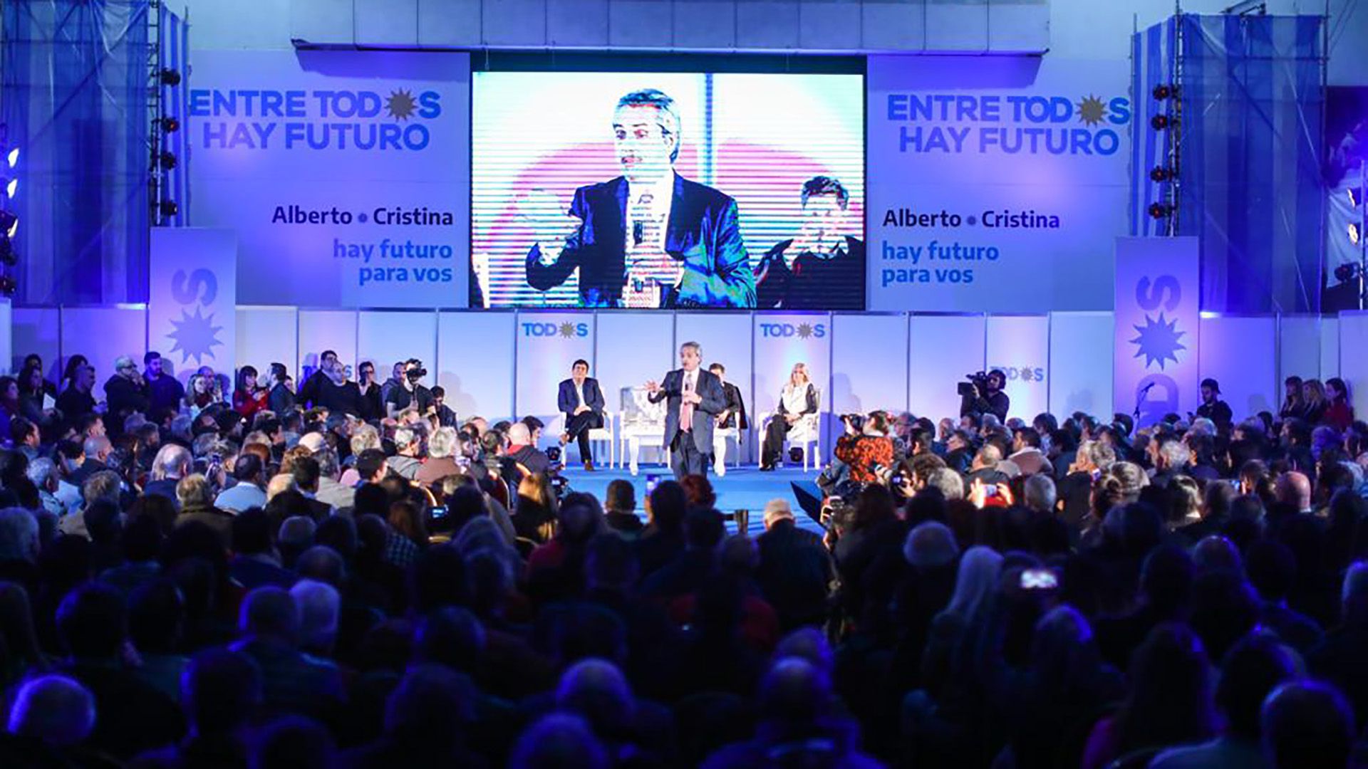 Alberto Fernández optó por una campaña orientada a la política económica