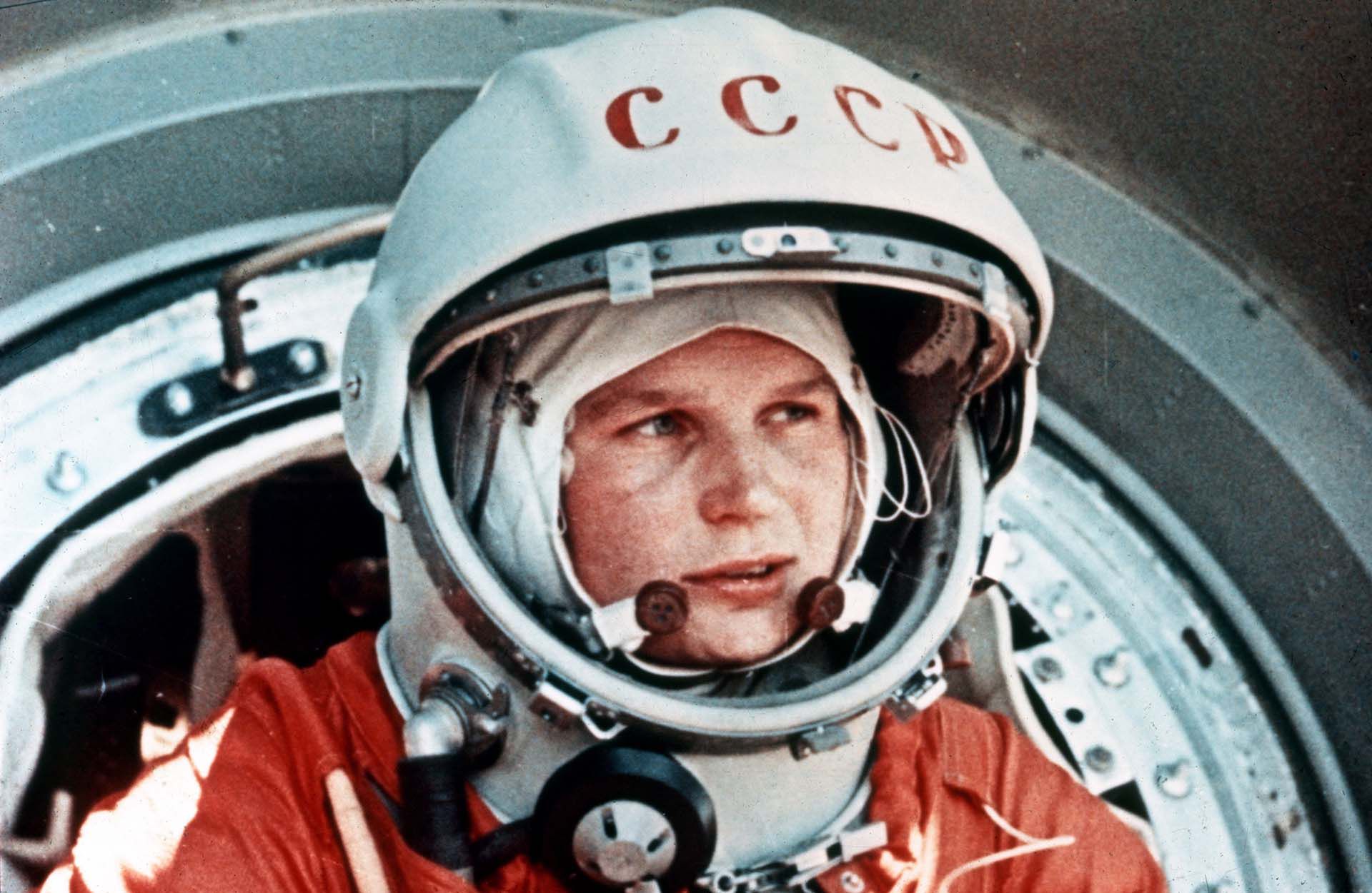 Valentina Tereshkova, la primera mujer en viajar al espacio, a bordo del Vostok 6, en junio de 1963.