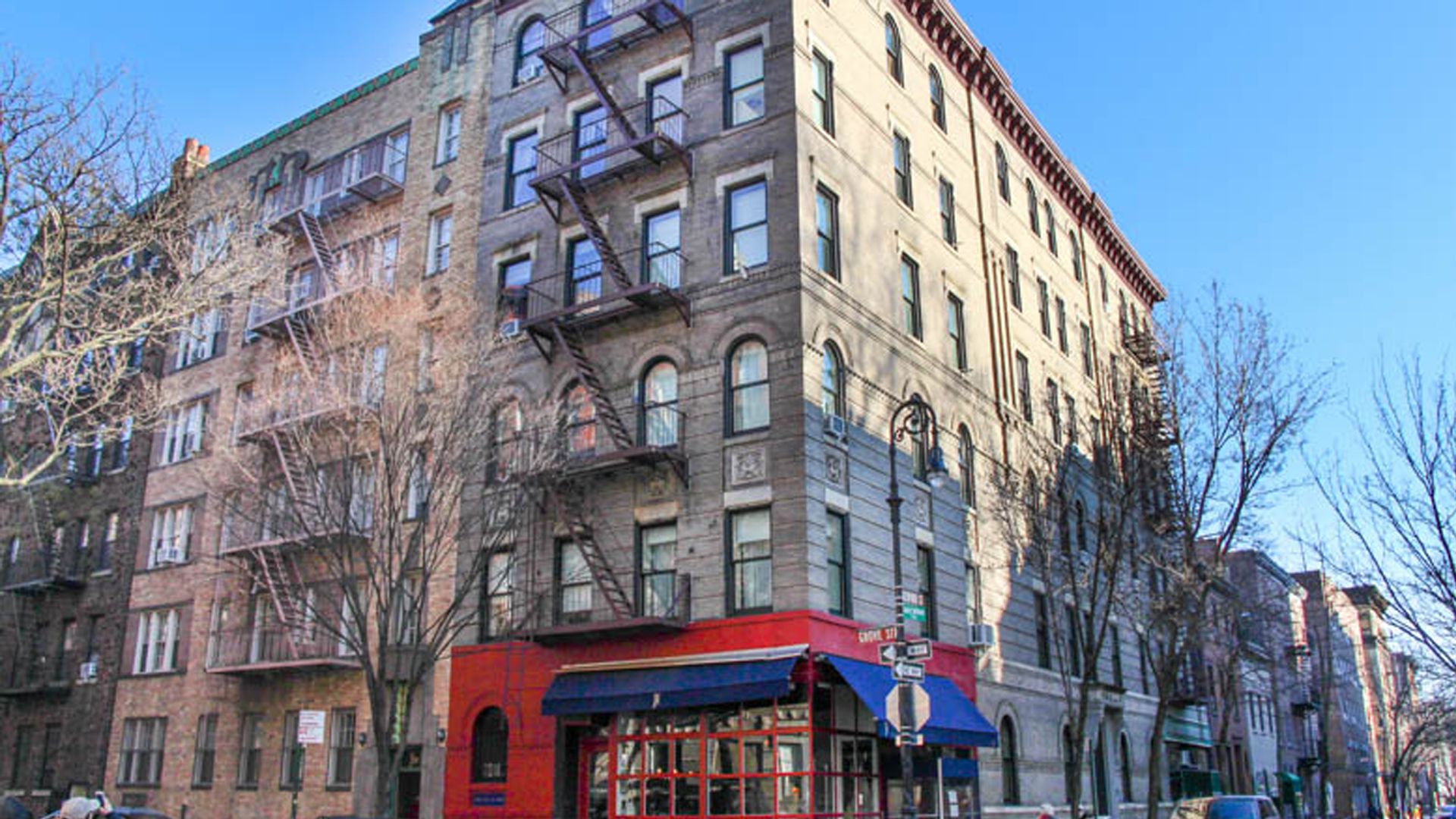 El recordado edificio donde en la serie de TV vivían los protagonistas de la serie Friends (Foto: Archivo)