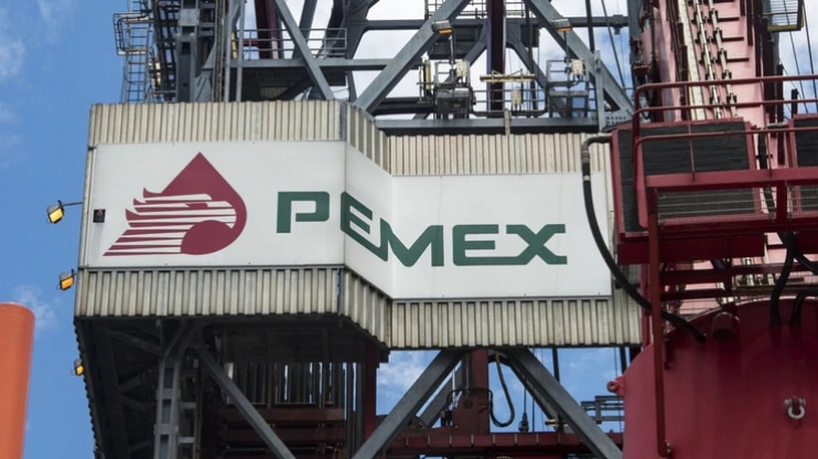 Oro Negro creció gracias a los contratos que obtuvo por adjudicación directa con Pemex, empresa productiva del Estado a la que le llegó a rentar cinco plataformas (Foto: Archivo)