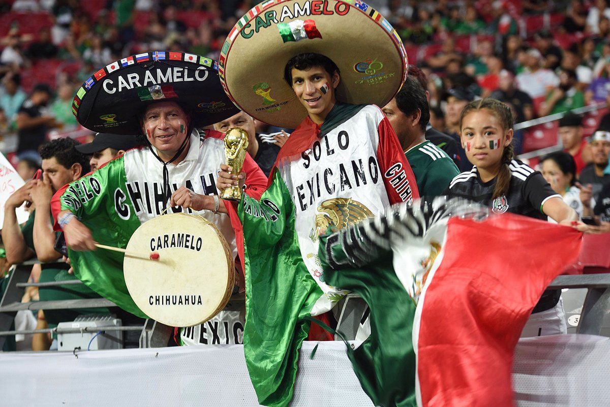 La afición mexicana, presente en Phoenix (Foto: Twitter @miseleccionmx)