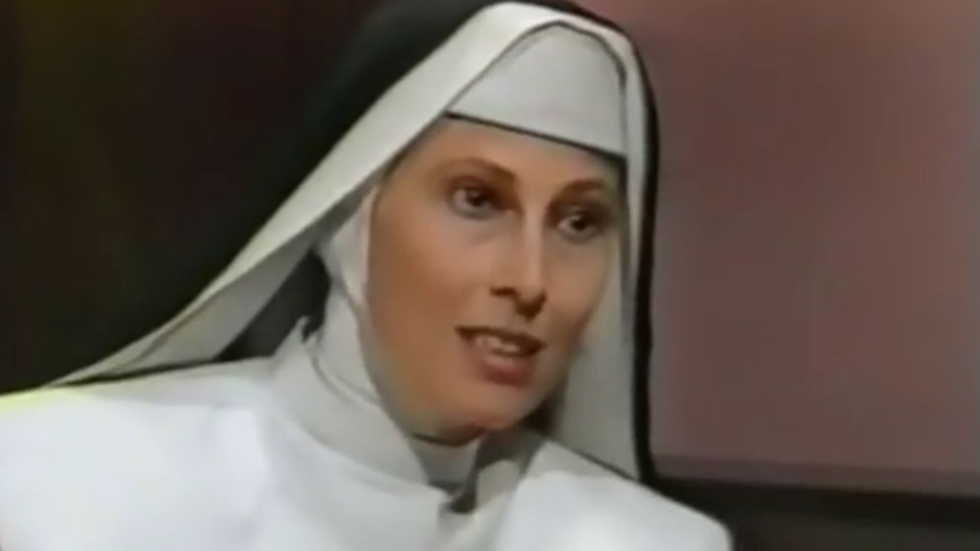 Luisa Kuliok en la piel de “Sor Piedad”