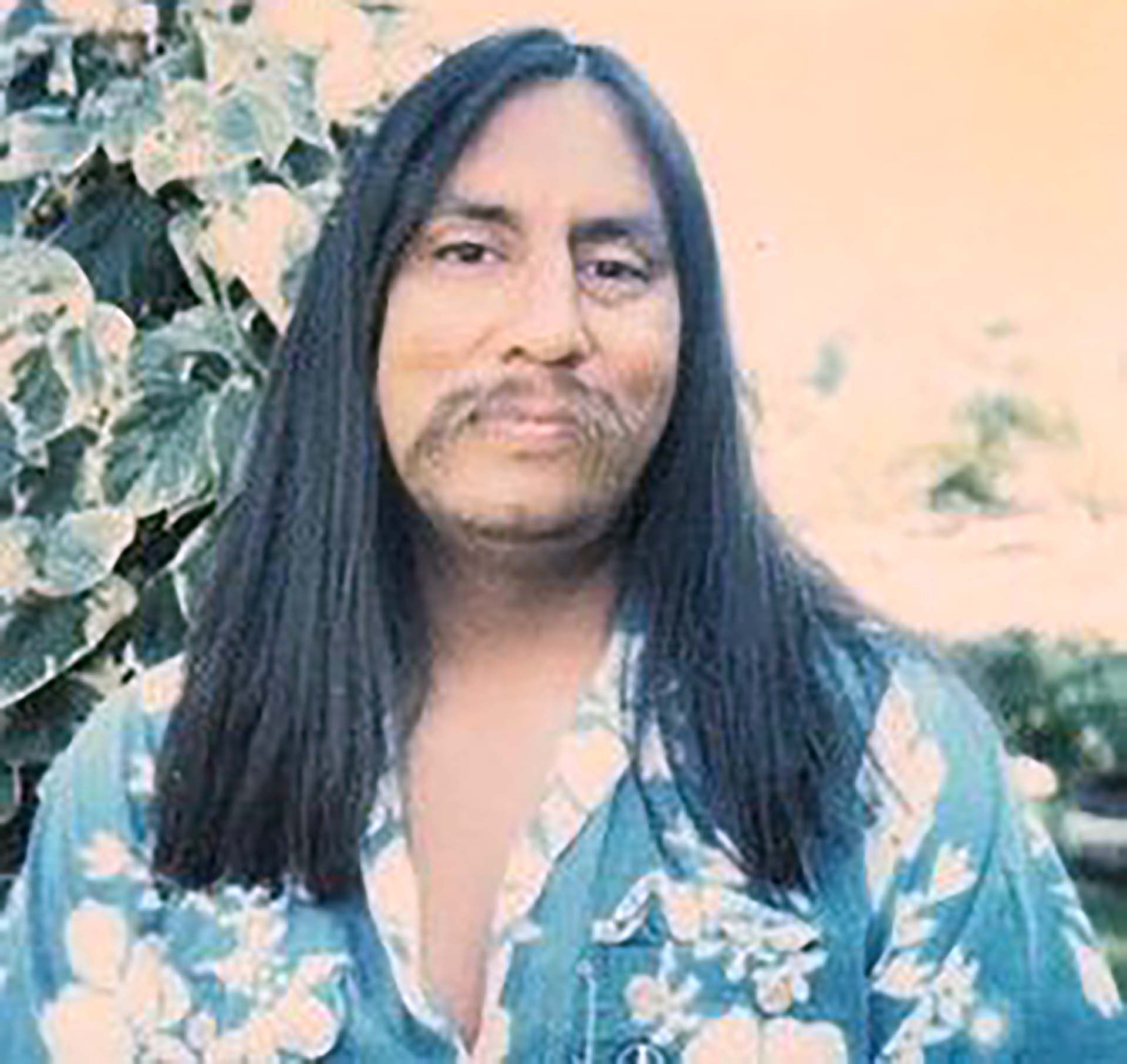 Gregory, adoptado a los siete meses, era un indio cheyenne-blackfoot