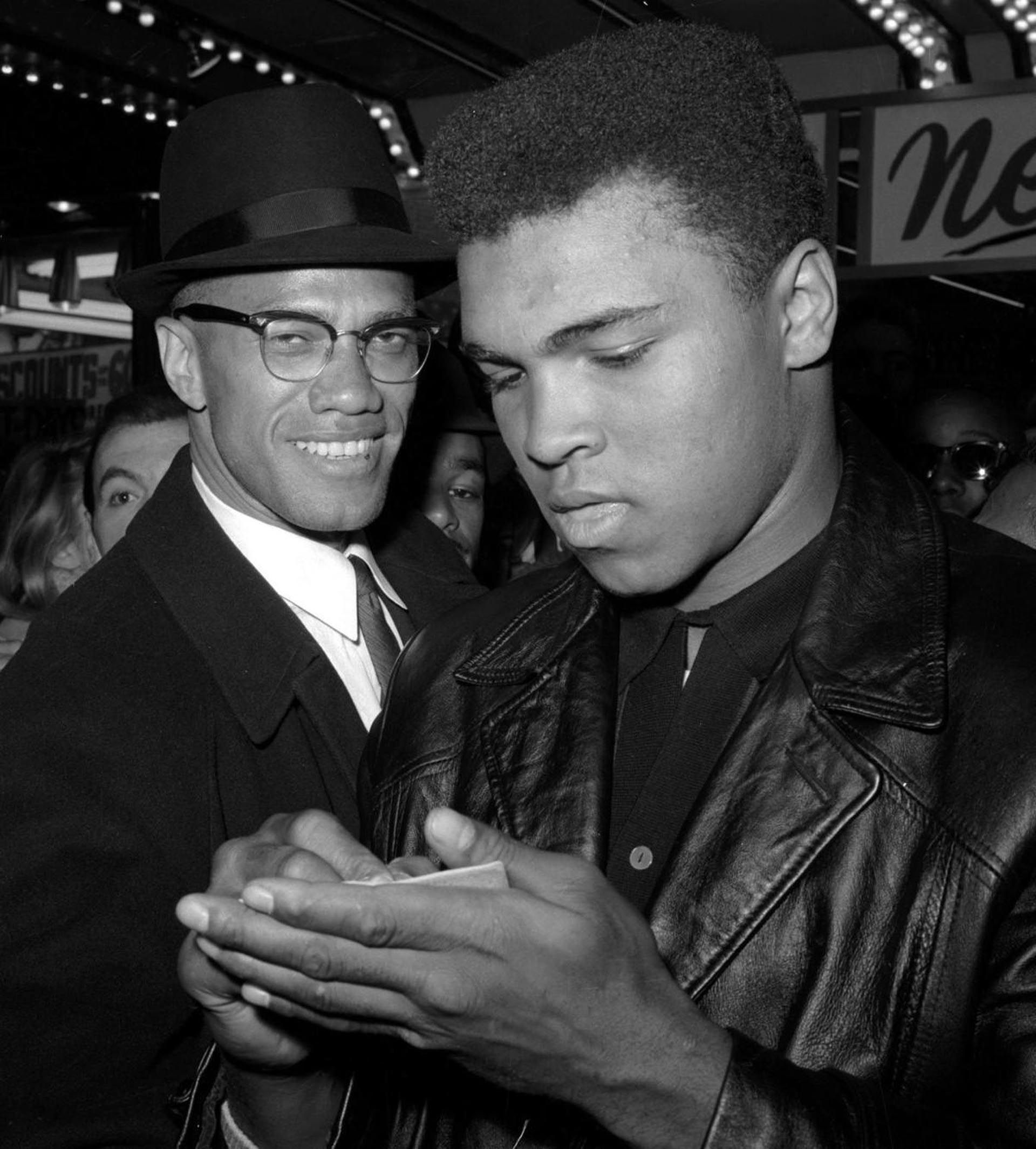 Con Malcom X en Harlem, NYC, 1964