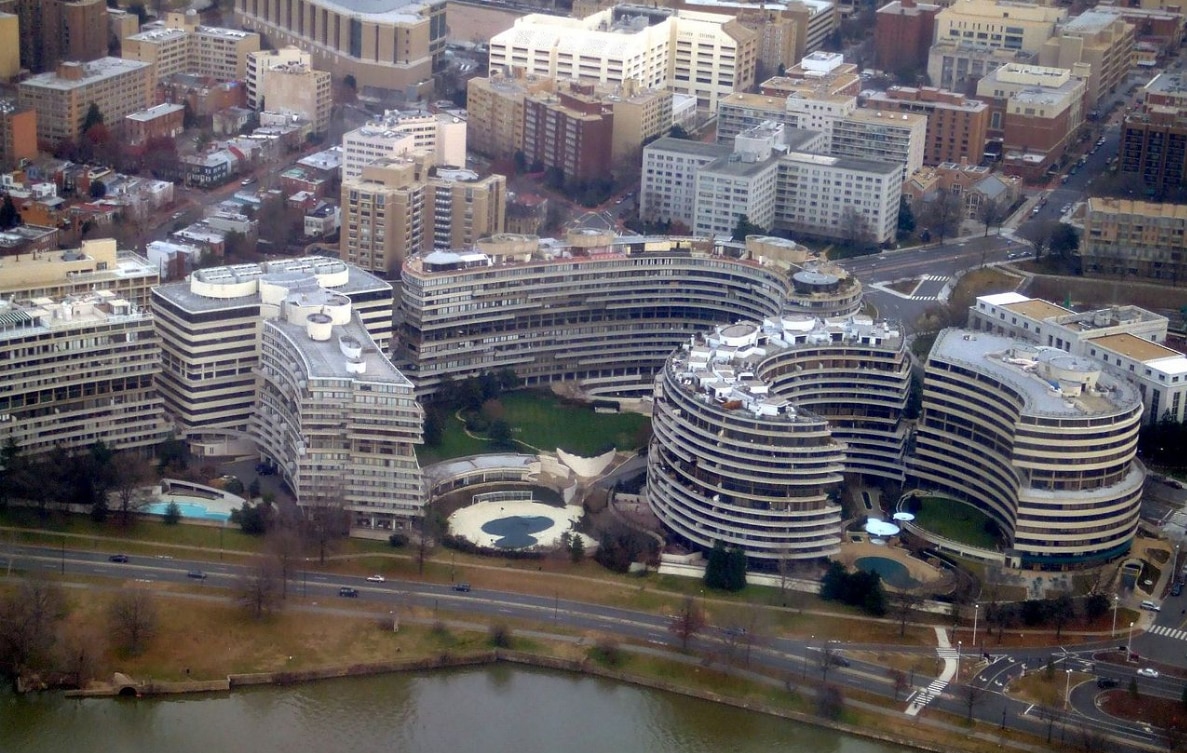 El complejo Watergate: en el hemiciclo de la derecha, las oficinas, estaba la central demócrata.
