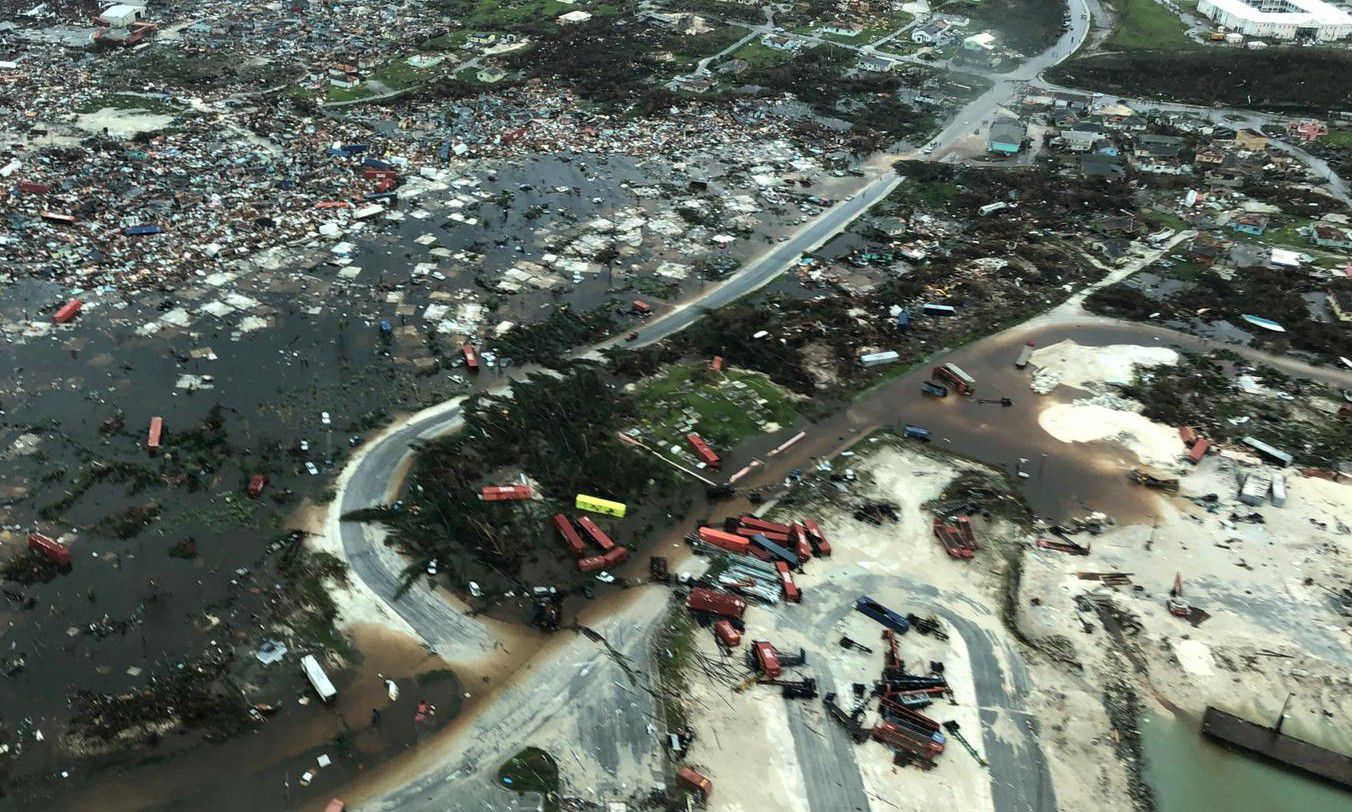 Imágenes de la devastación causada por el paso del huracán por la isla caribeña.