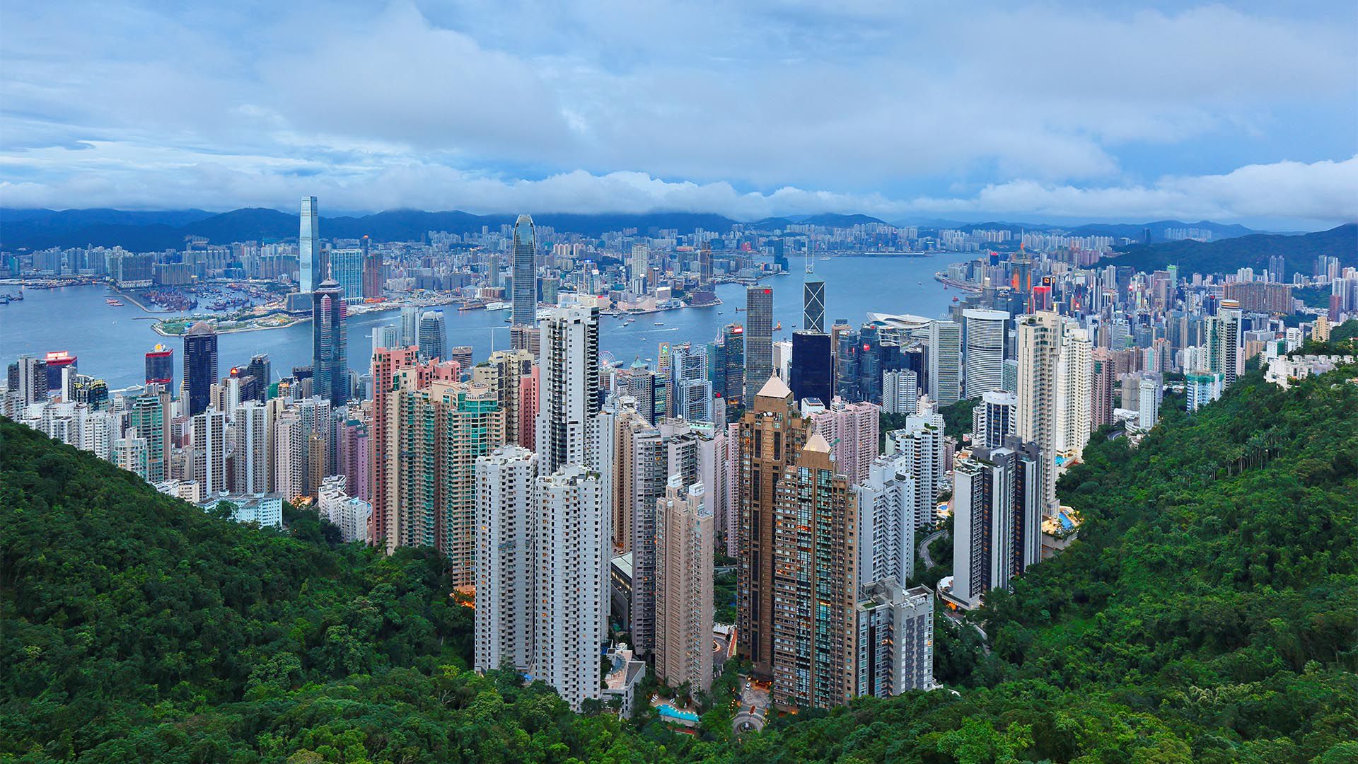 Con un estado tan densamente poblado como Hong Kong , puede sorprender que la tasa de criminalidad sea una de las más bajas del mundo