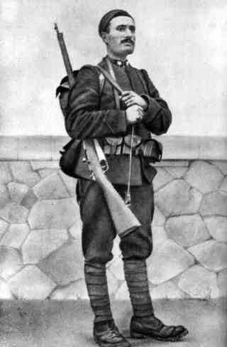 Benito Mussolini como soldado del ejército italiano en la Primera Guerra Mundial. (Wikipedia)