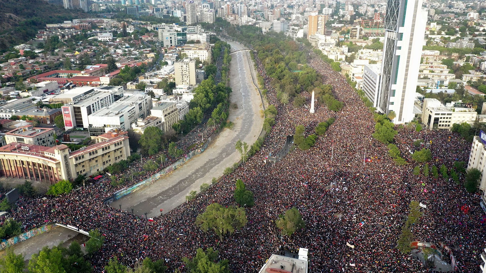 Más de un millón de personas se movilizaron en Santiago de Chile (AFP)