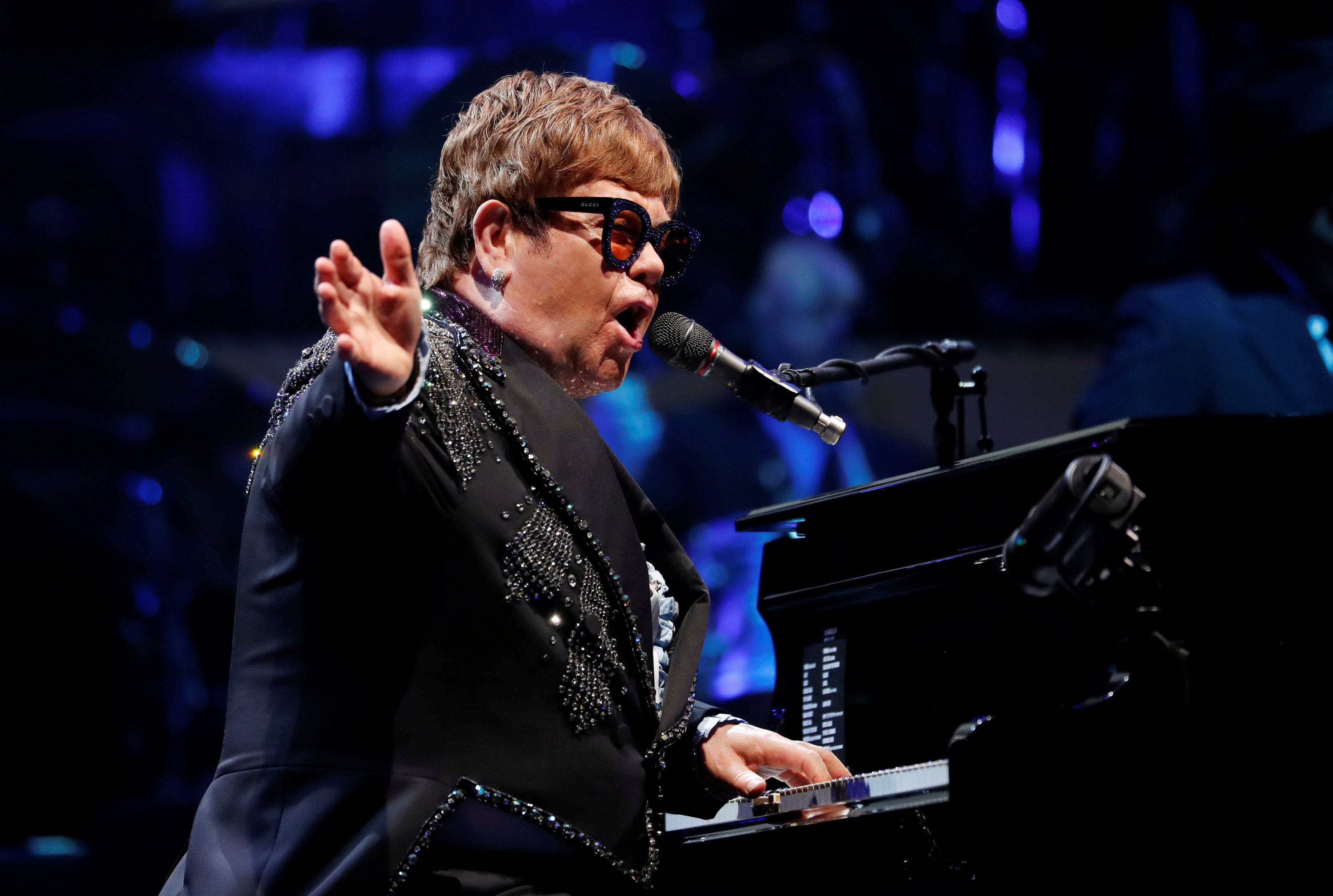 Elton John debió cancelar su último show del tour "Farewell Yellow Brick Road" (Reuters)