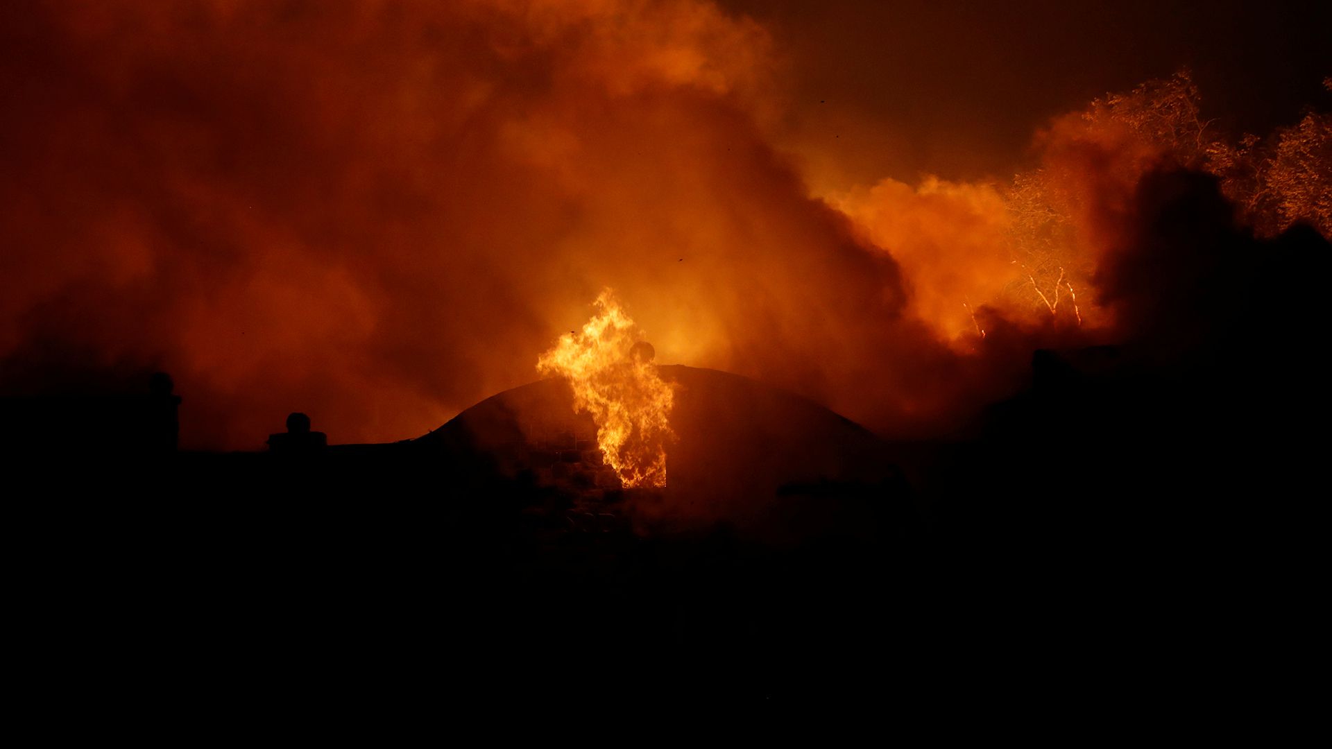 Los incendios en California llevan más de una semana (Foto: Reuters/Stephen Lam)