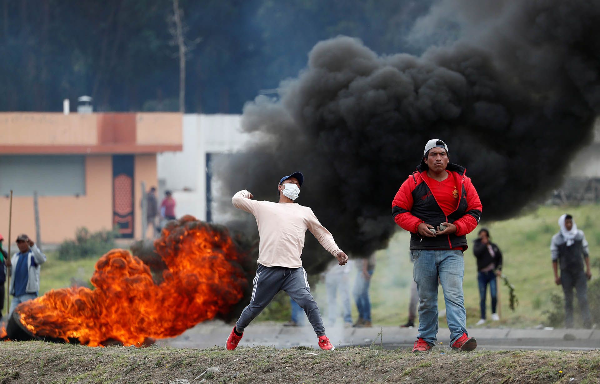 Siguen las protestas en Ecuador contra las medidas económicas de Lenín Moreno (Reuters)