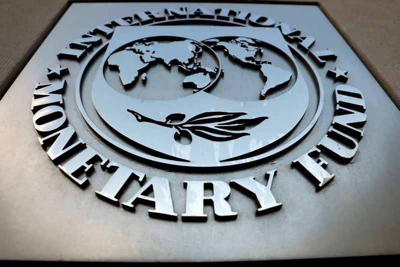 Foto de archivo. El logo del Fondo Monetario Internacional fuera de su sede en Washington, EEUU. 4 de septiembre de 2018. REUTERS/Yuri Gripas.
