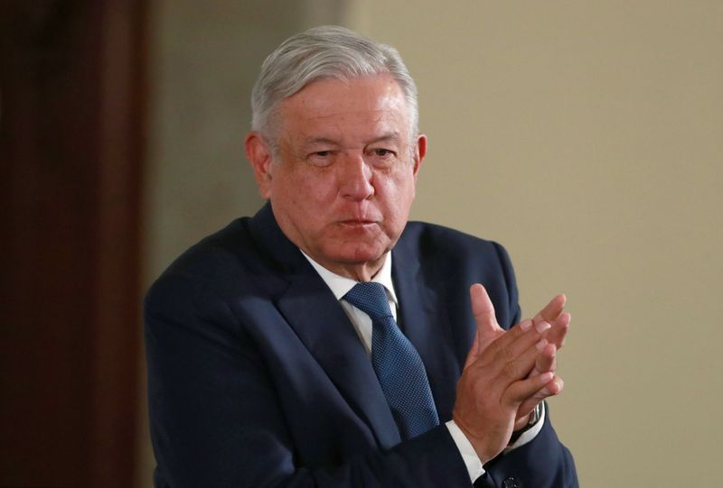 El presidente de México, Andrés Manuel López Obrador, asiste a una conferencia de prensa en Palacio Nacional de Ciudad de México. Diciembre 10, 2019. REUTERS/Henry Romero