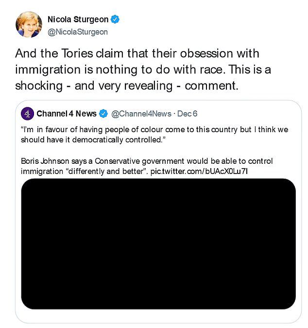 El tuit de Nicola Sturgeon contra Boris Johnson en el que lo acusa de racista. Luego debió borrarlo (Imagen Twitter)