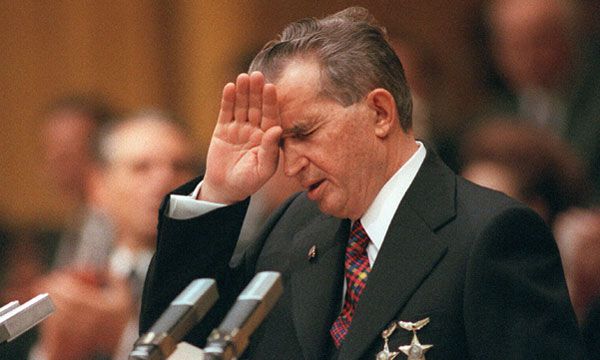 El régimen comunista de Ceaucescu acabó el 22 de diciembre de 1989, el país celebraría elecciones en mayo de 1990