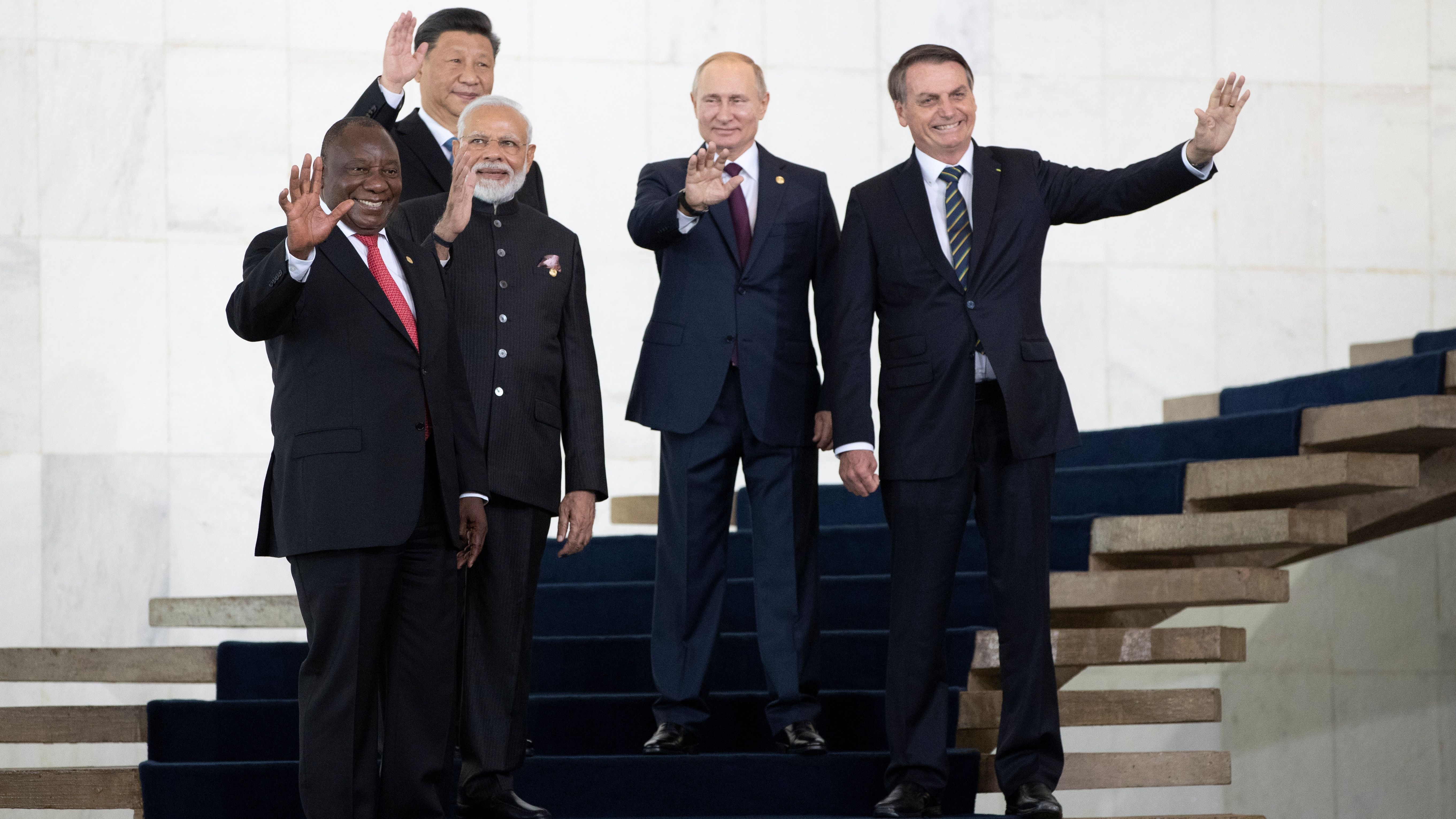 En la Cumbre de jefes de Estado del BRICS, Bolsonaro inició conversaciones con Xi Jinping para un acuerdo de libre comercio entre Brasil y China