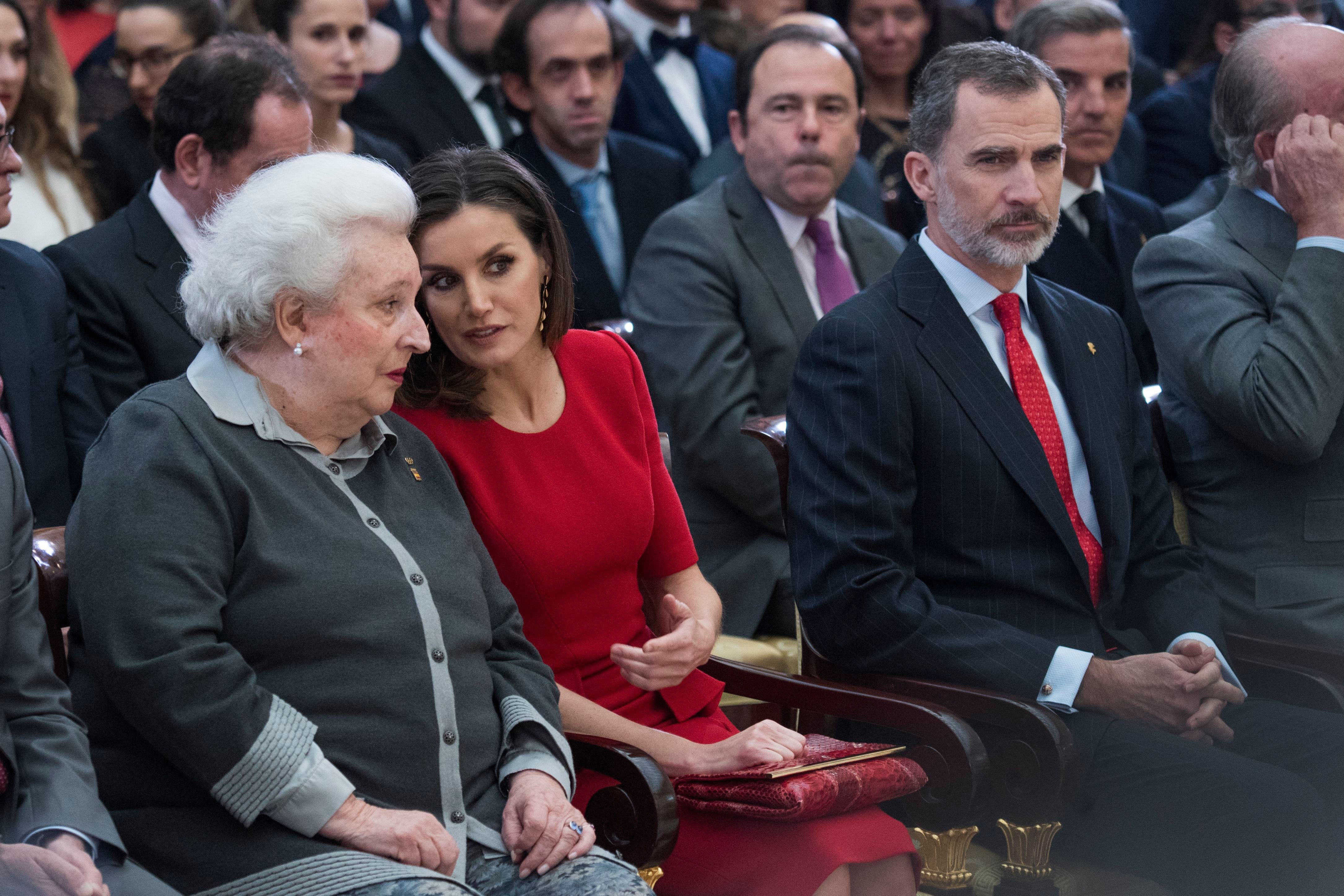 La Infanta Pilar con el rey Felipe y Letizia en enero de 2019