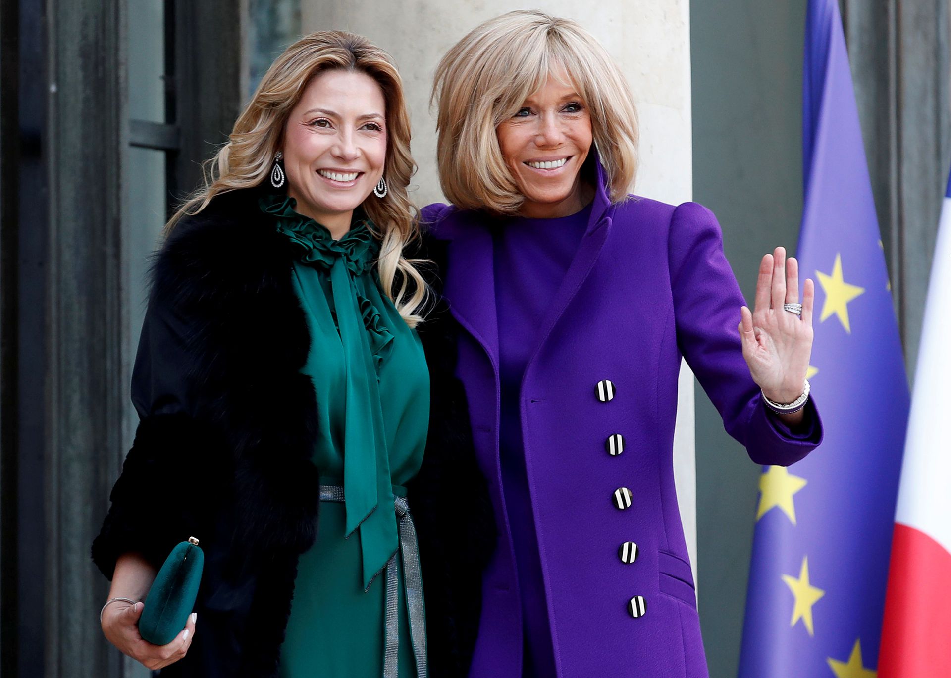 Fabiola Yáñez y Brigitte Macron en el Palacio del Elíseo, ambas muy personales y con colores que serán tendencia en este invierno