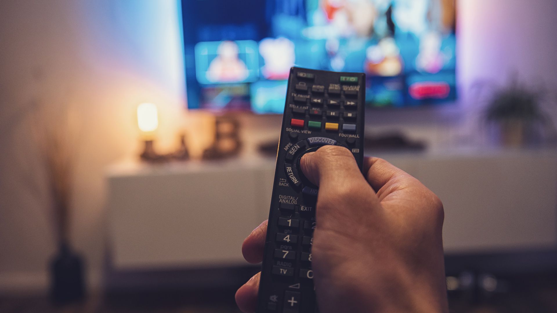 Con la premisa de #QuedateEnCasa, Telecom liberó Flow para que todos los clientes de Cablevisión puedan disfrutar de las series, película, documentales y más de 10 mil horas de contenido