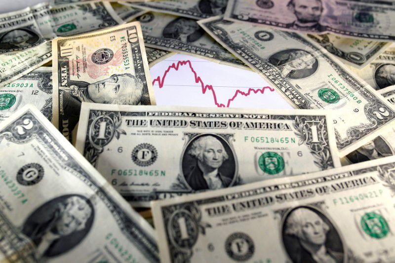 Los mercados financieros siguen alterados, pero el dólar norteamericano es uno de los activos que conservó su valor. (Reuters)