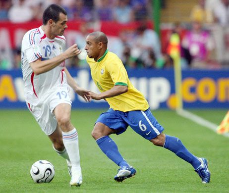 Roberto Carlos logró cuatro títulos con la camiseta de la selección de Brasil (EFE)