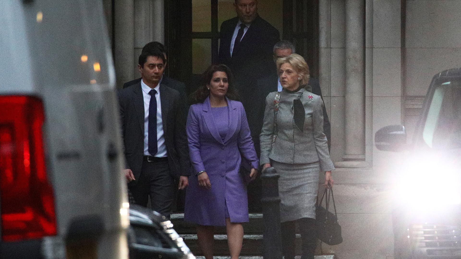 La princesa Haya de Jordania, saliendo de una corte londinense (Reuters)
