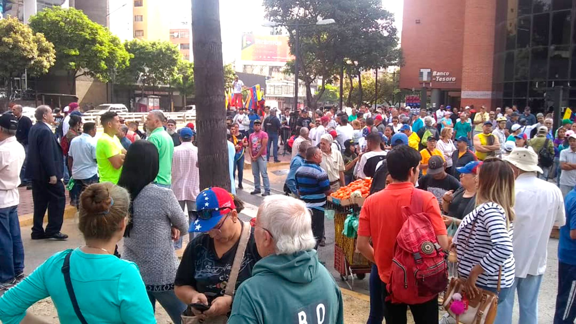 Los manifestantes apoyan el pliego nacional de conflicto, propuesto por Guaidó