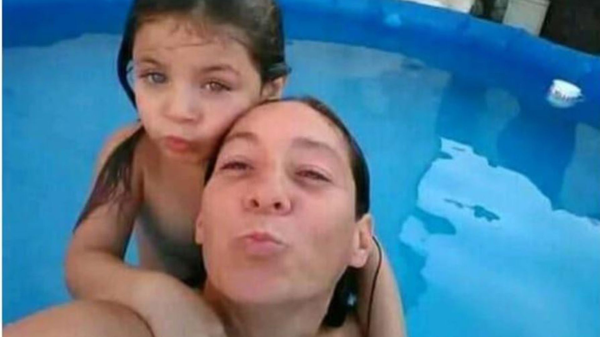 Cristina Iglesias y su hija Ada. 