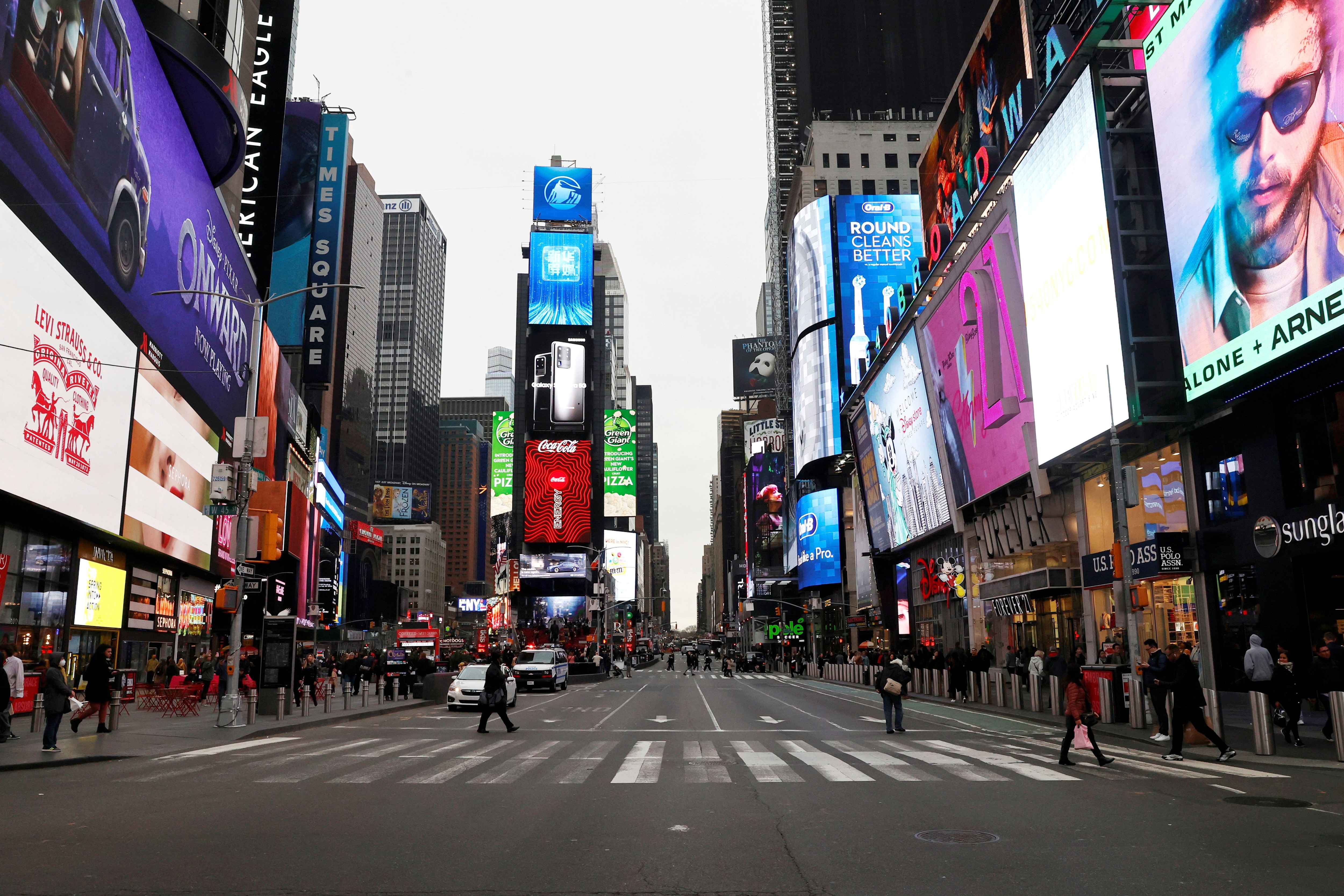 Las calles vacías en Times Square (REUTERS/Mike Segar)