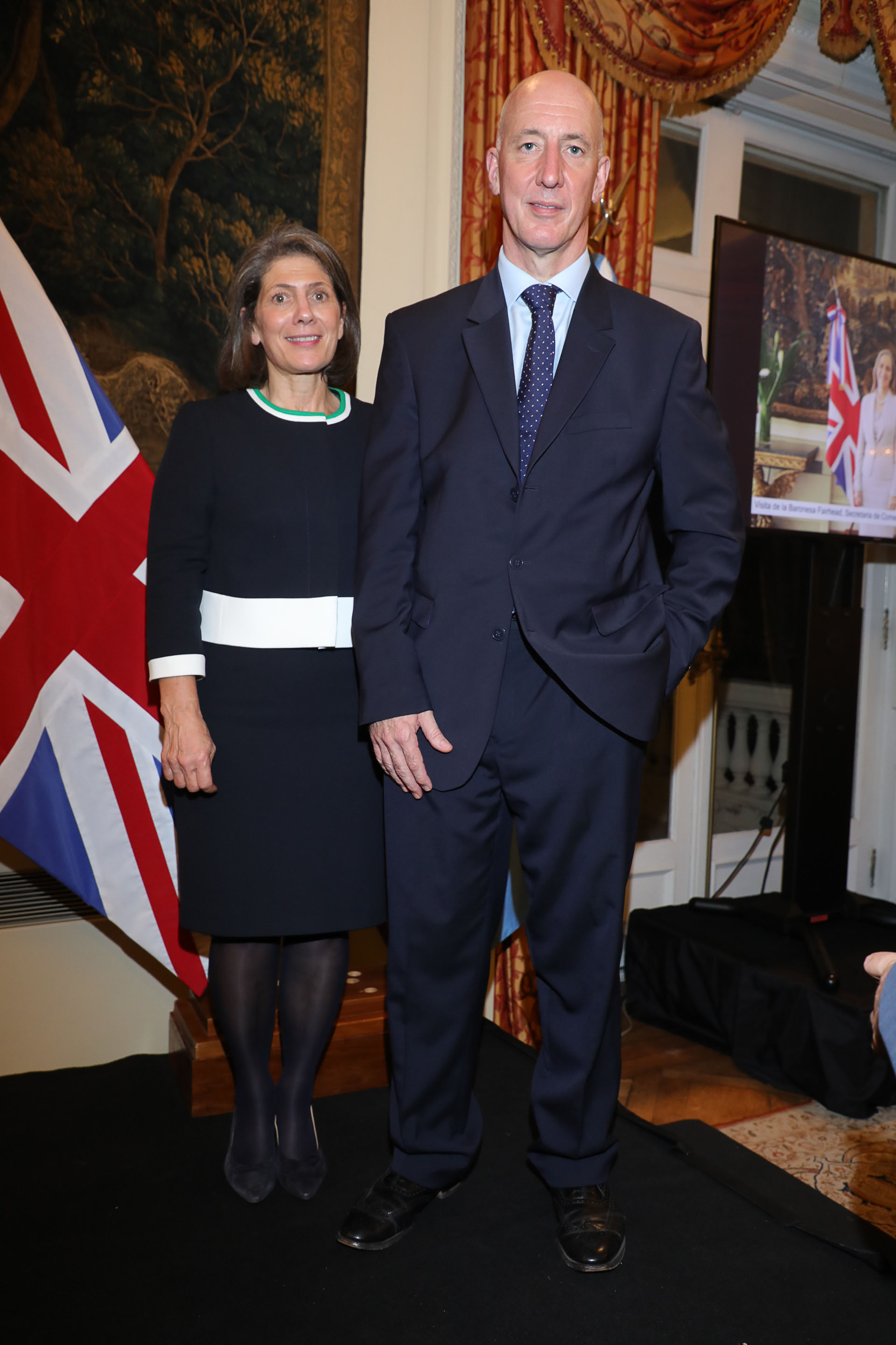El embajador Mark Kent y su mujer Martine fueron los grandes anfitriones de la celebración, que contó con la presencia de más de 800 invitados
